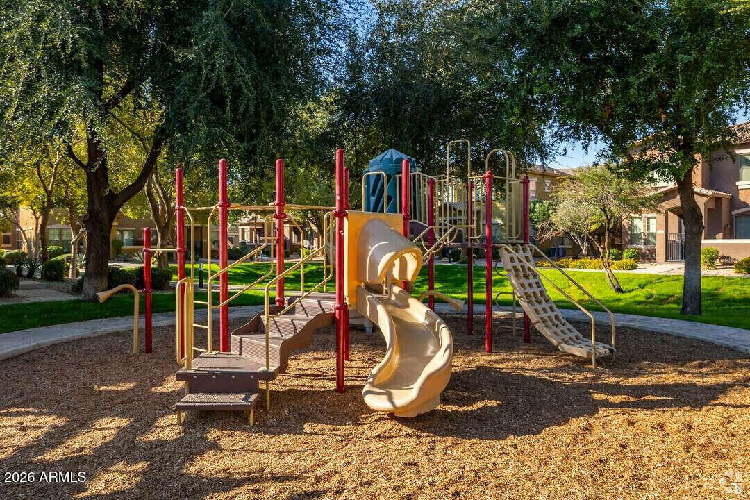 15240 N 142ND Avenue 1170