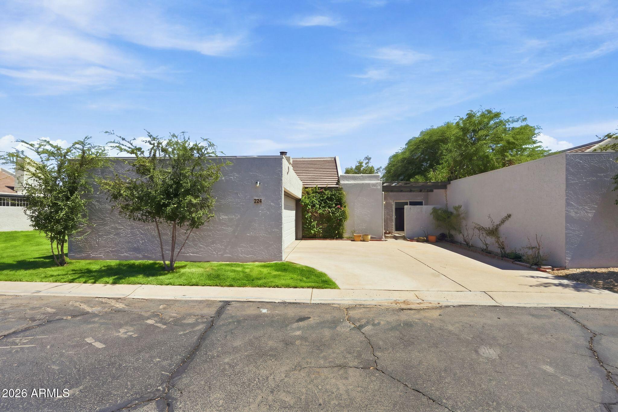324 E Ambassador Drive