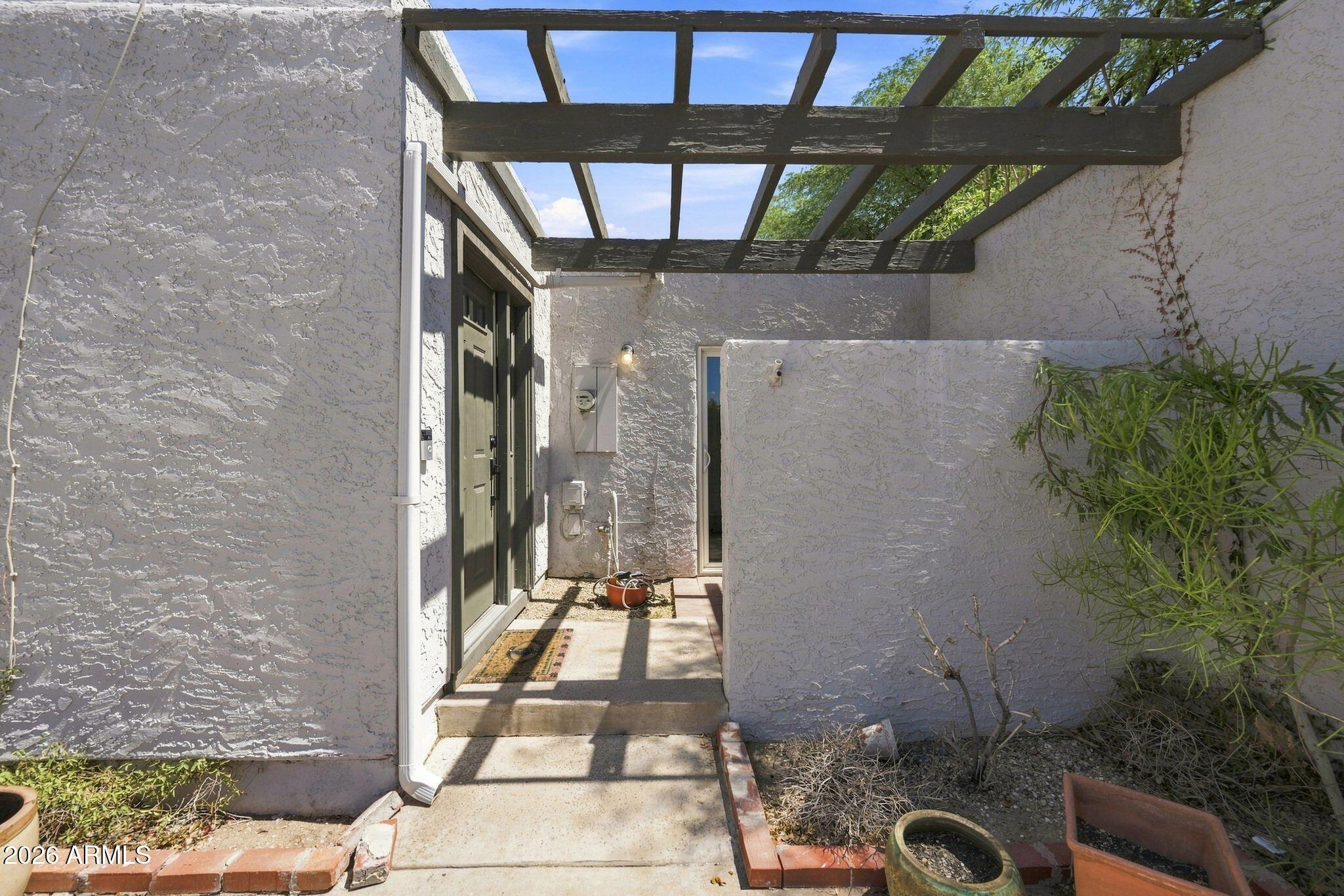 324 E Ambassador Drive