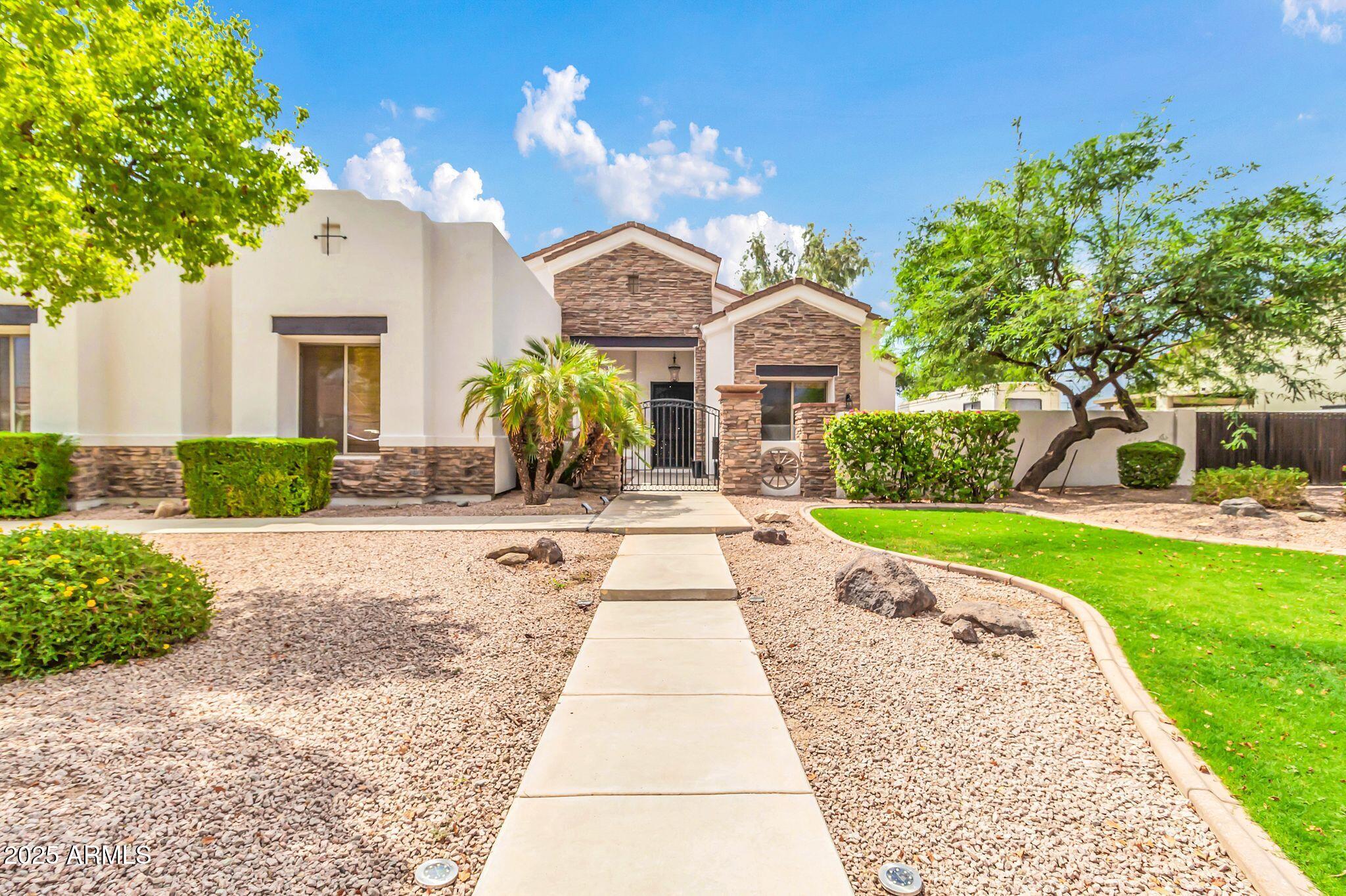 Homes for Sale in Queen Creek Arizona 4 20131 E CALLE DE FLORES --
