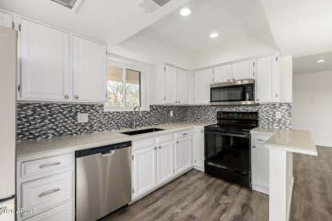 Photo of 9275 E Mission Lane #207, Scottsdale, AZ 85258 (MLS # 6989113)