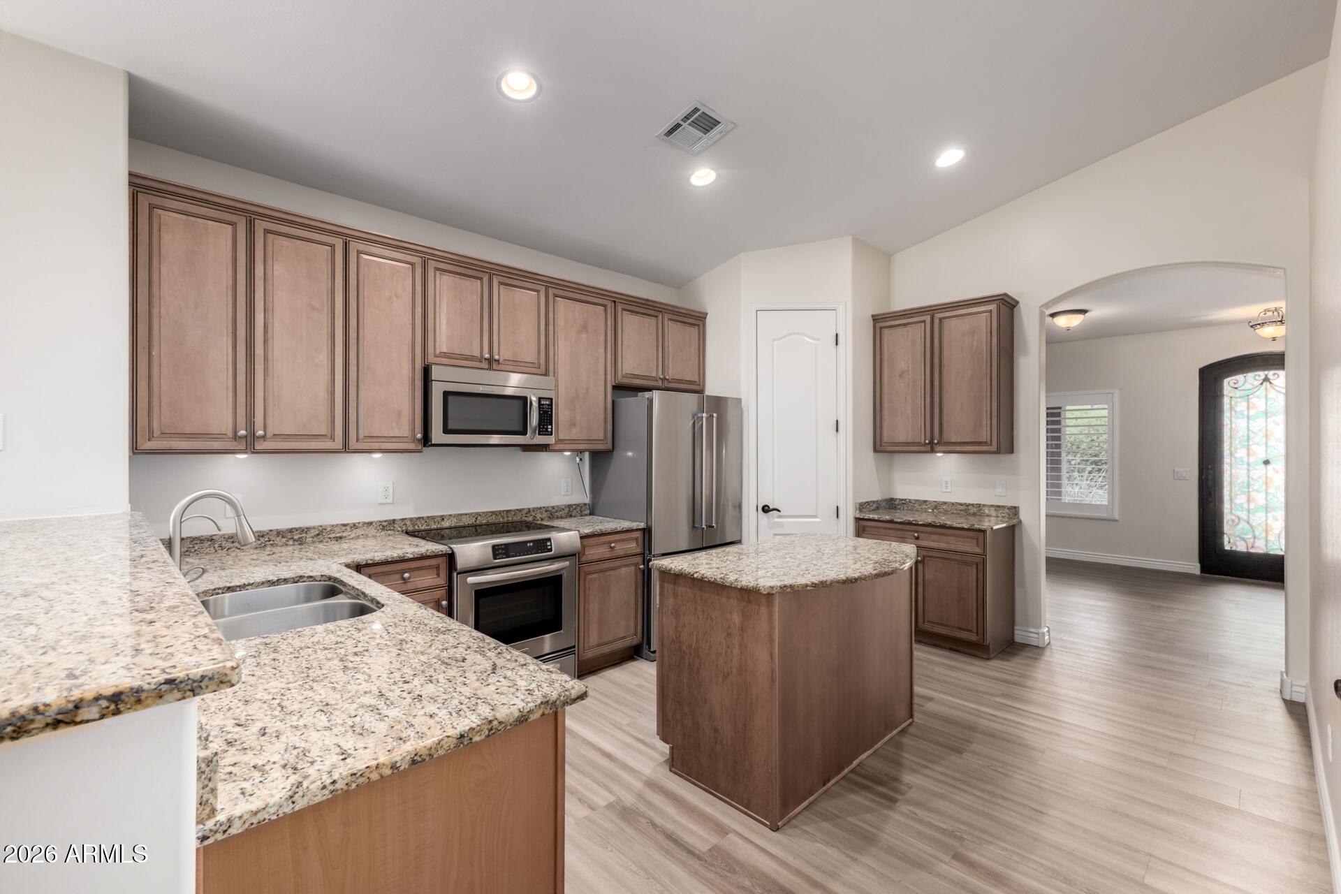 641 W Mesquite Tree Lane