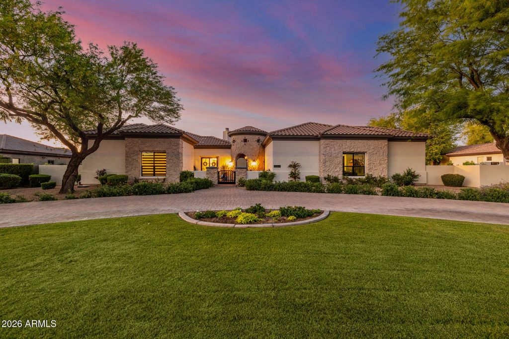 Photo of 2564 E Teakwood Place, Chandler, AZ 85249 (MLS # 7011776)