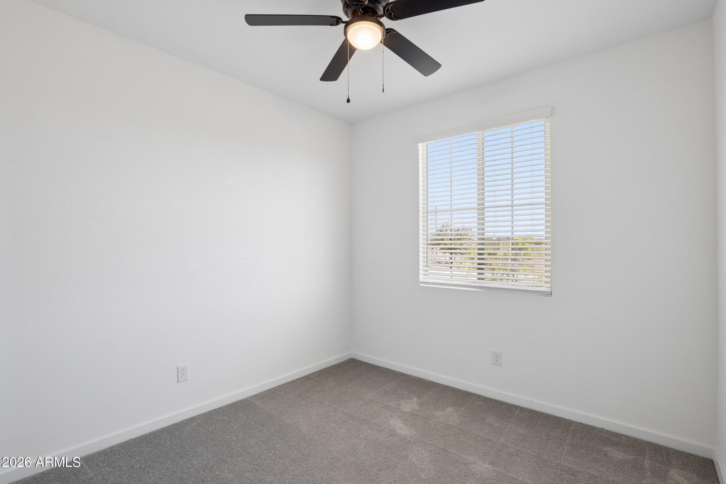 25293 W Wayland Drive