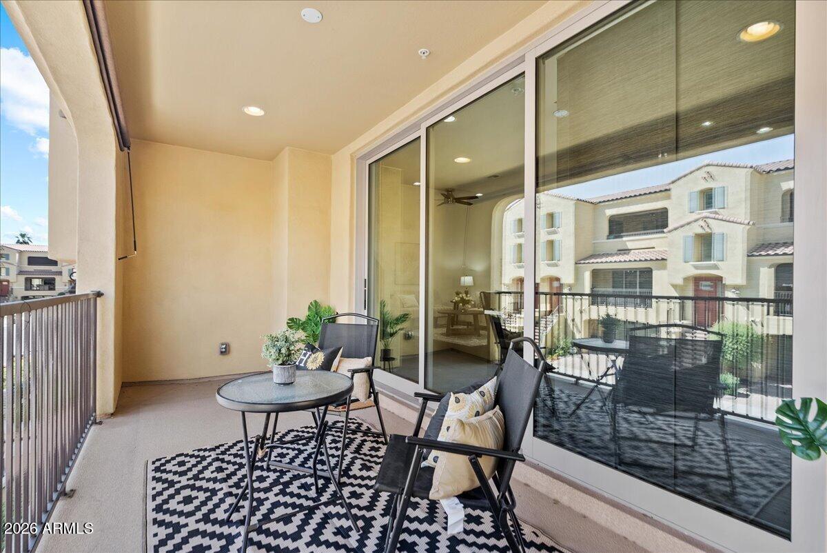 PLAZA - Residential