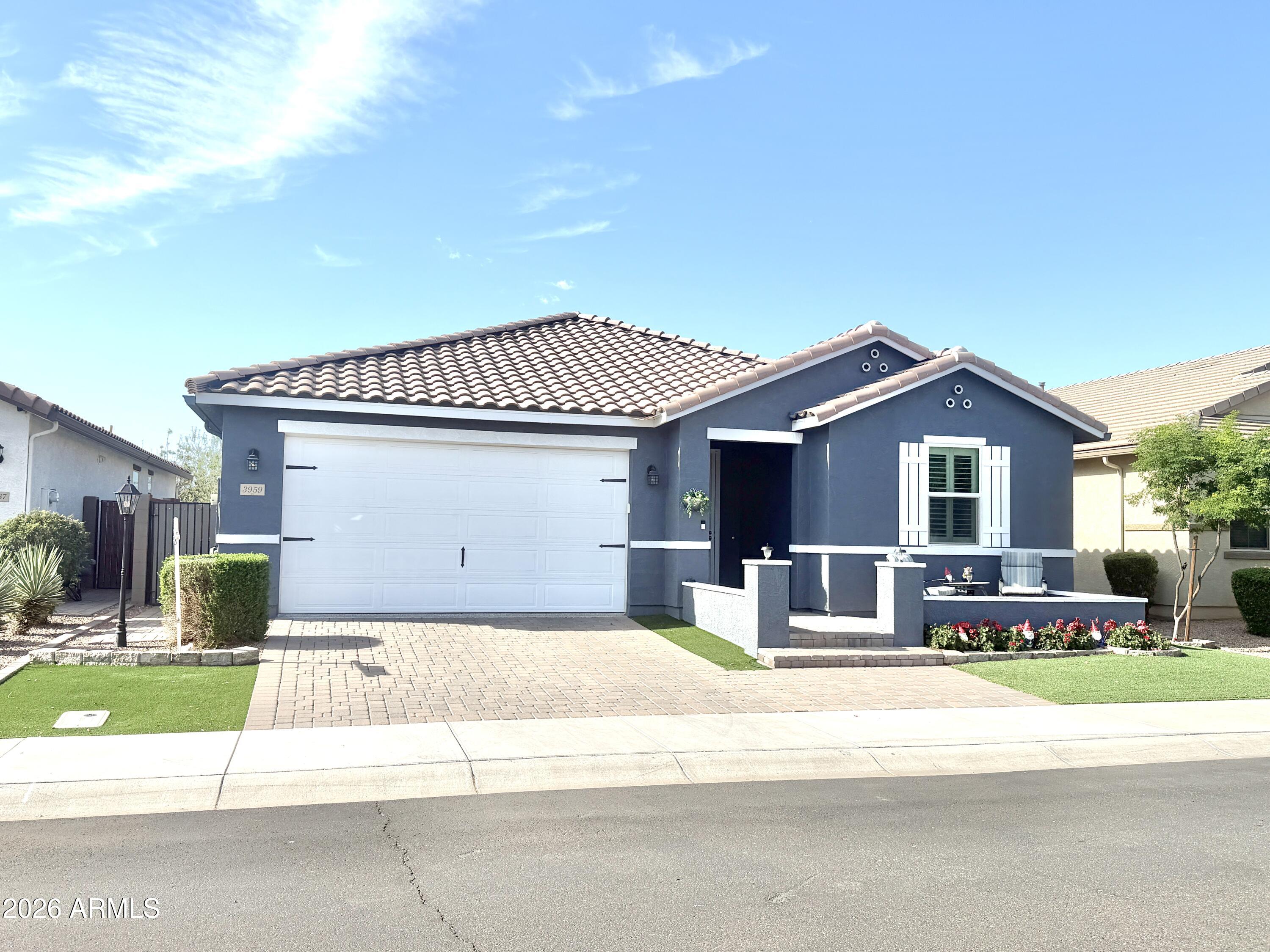 3959 E LIBERTY Lane E