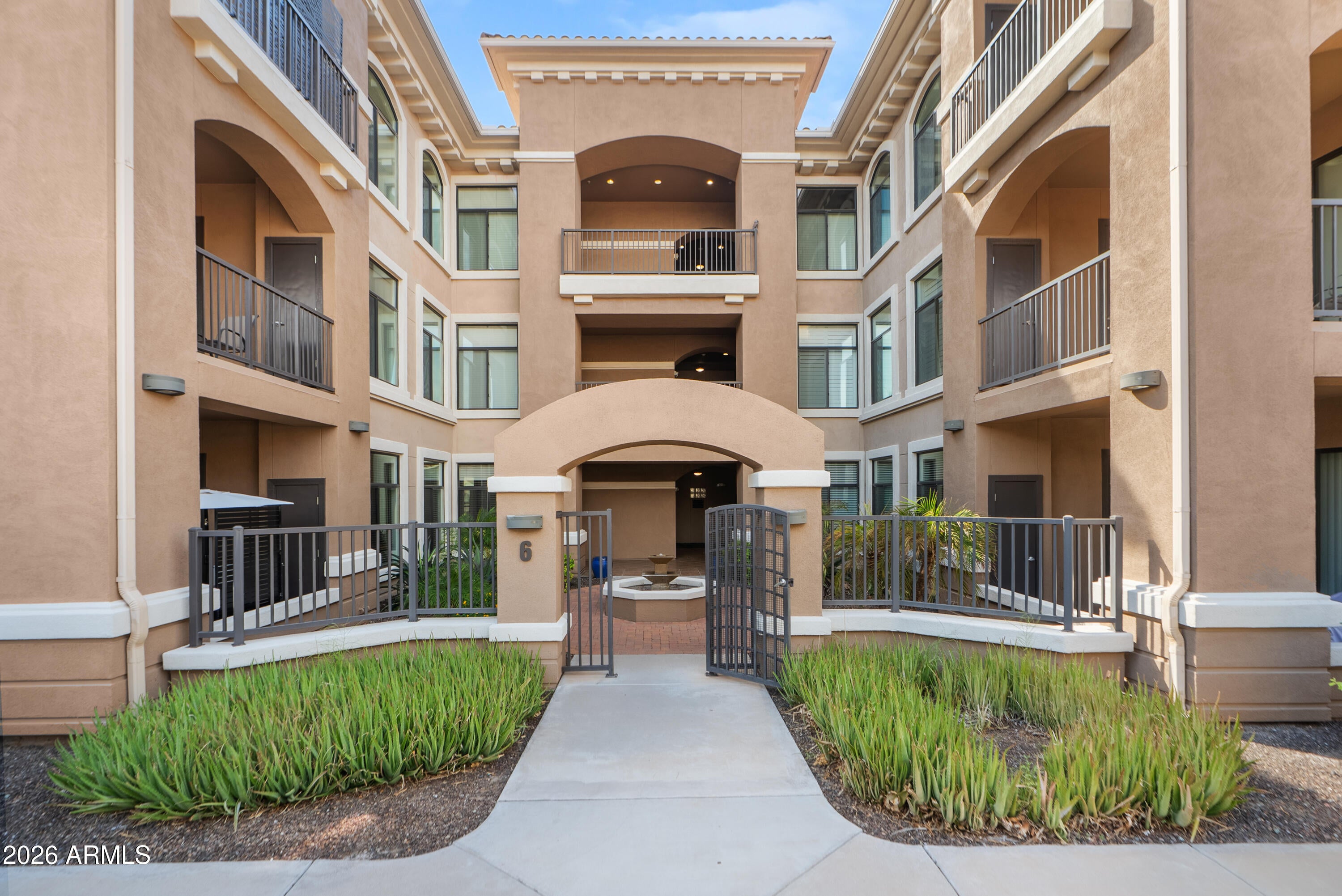 11640 N TATUM Boulevard 1040