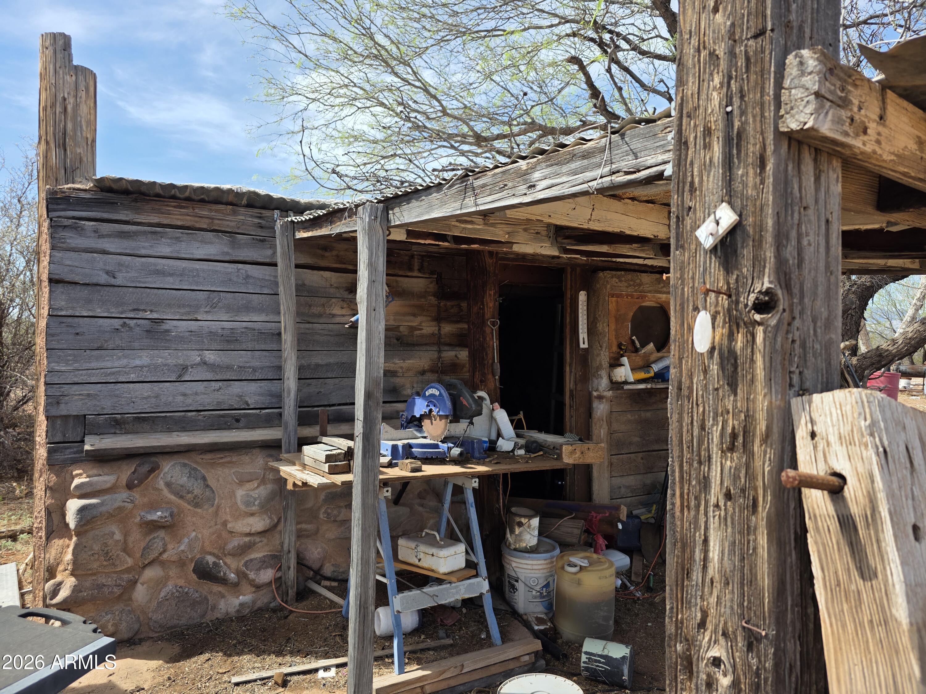 HIGH KNOLL RANCHES - Residential