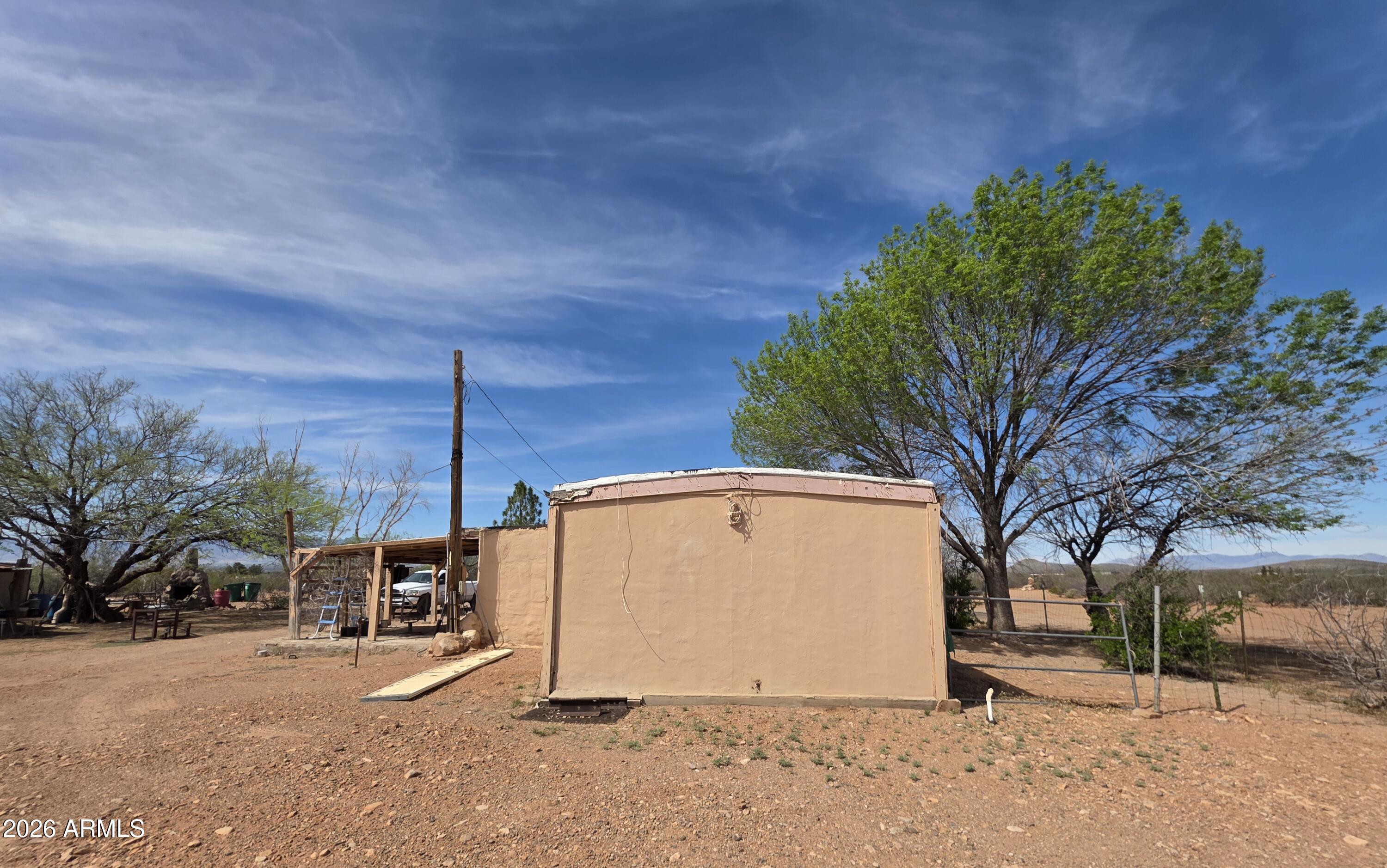 HIGH KNOLL RANCHES - Residential