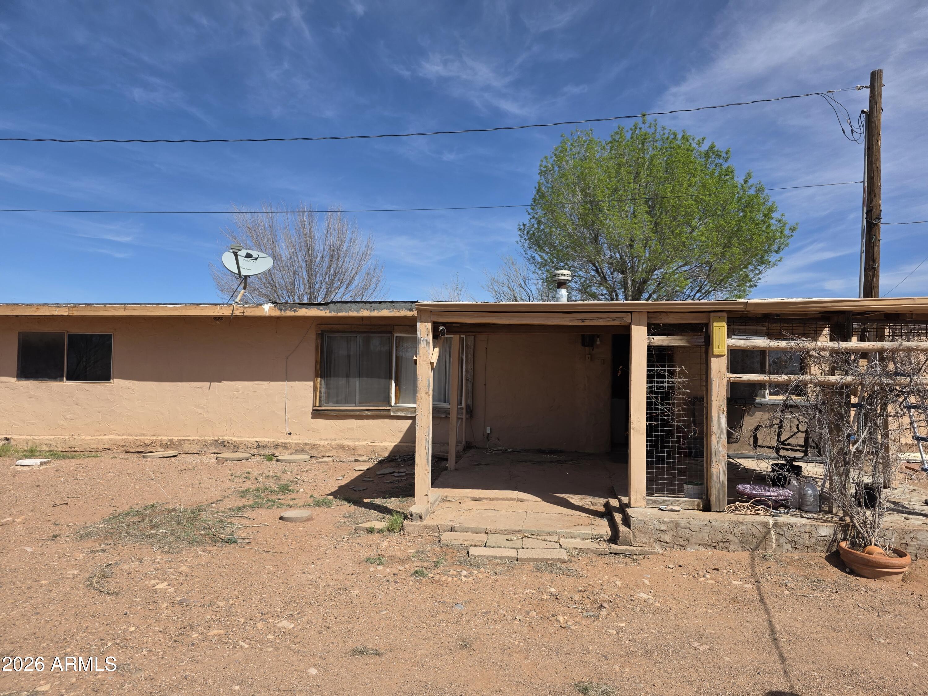 1733 N GUNSMOKE Avenue