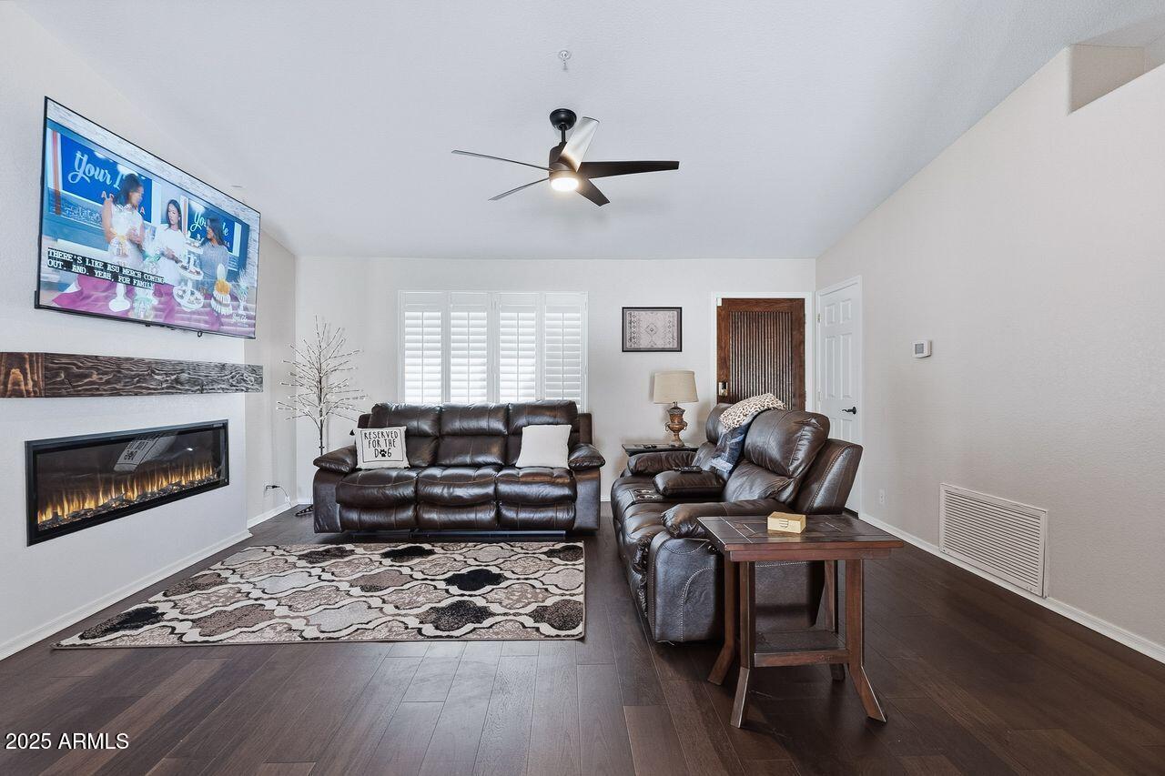 14458 N FOUNTAIN HILLS Boulevard