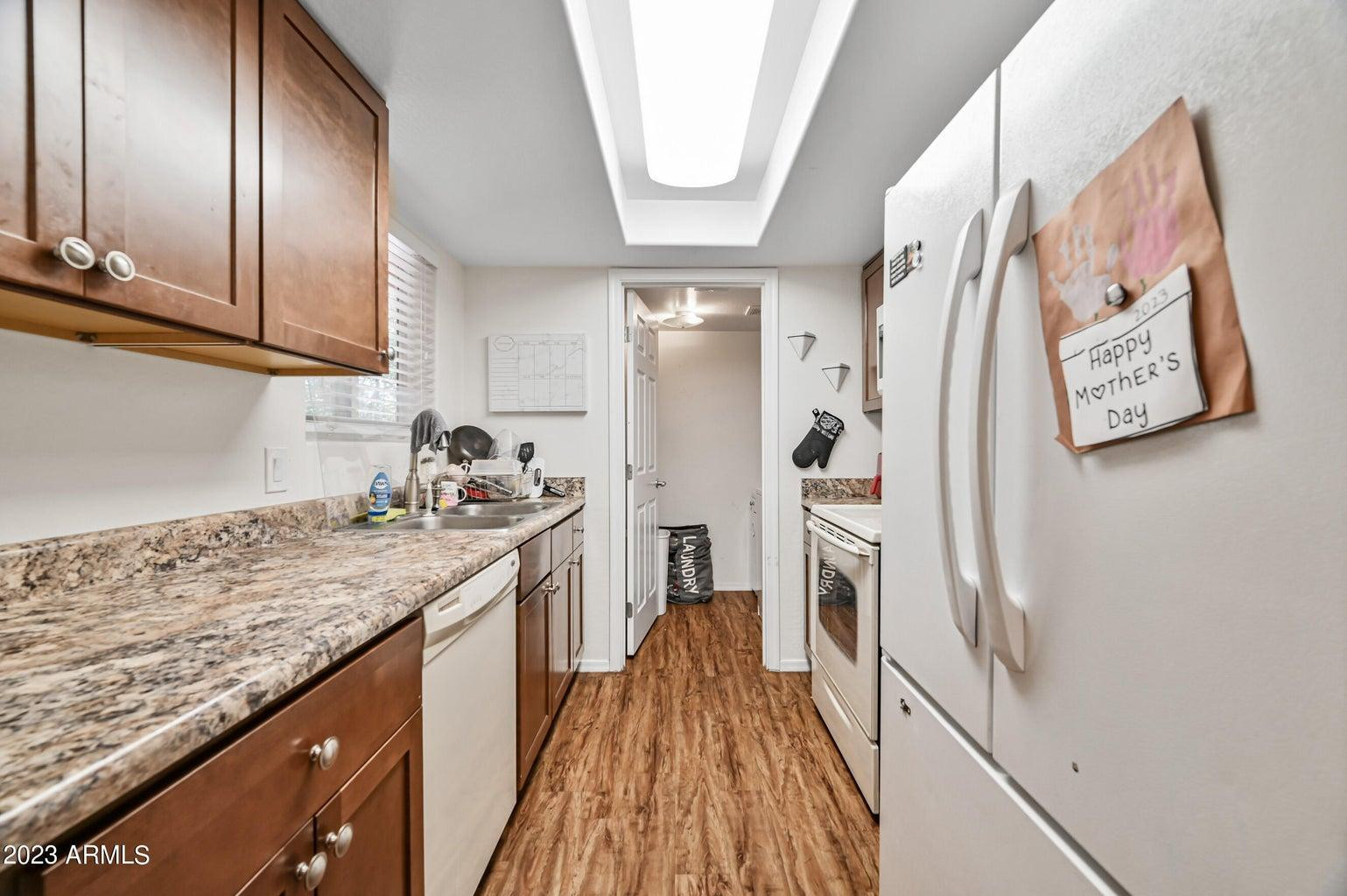 619 S Pioneer Apt B