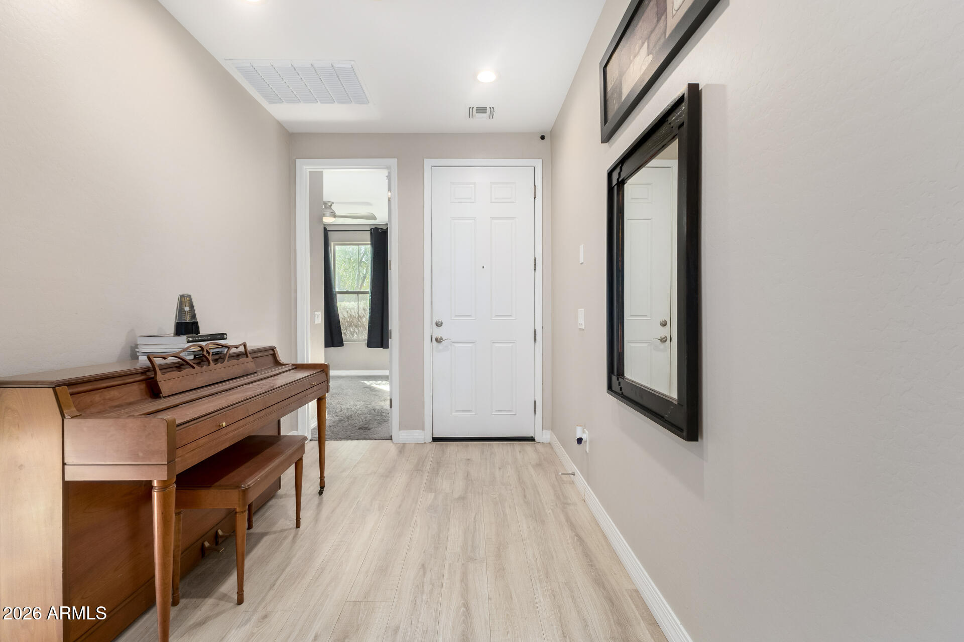 18474 W IPSWITCH Way