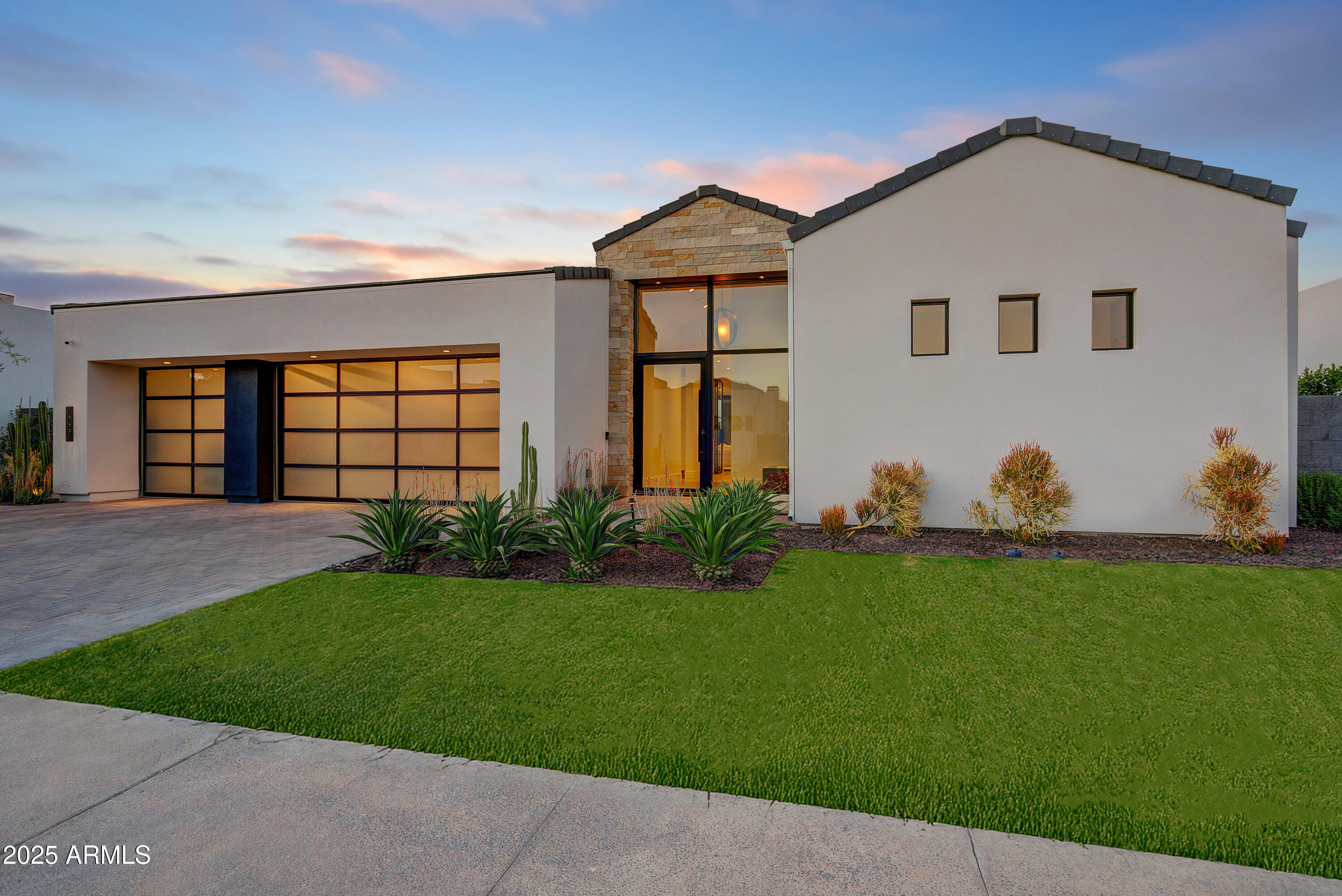 6930 E CACTUS WREN Road