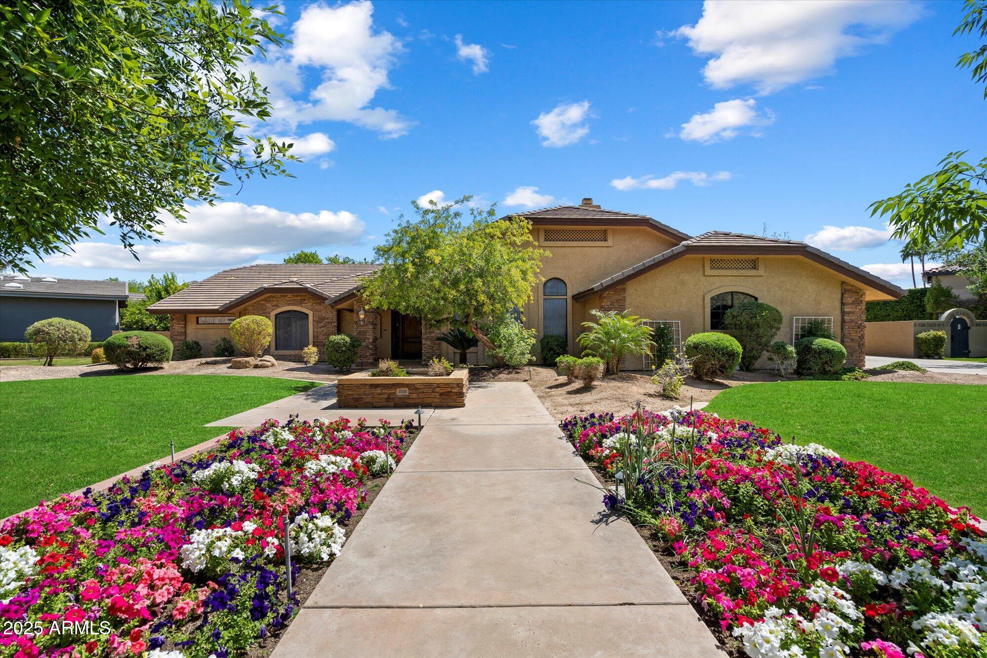 8272 S PECAN GROVE Circle