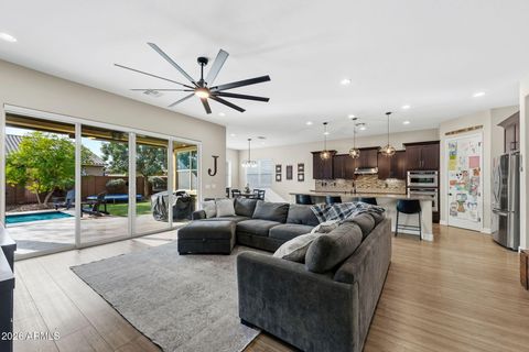 3921 E CHESTNUT Lane Gilbert AZ 85298