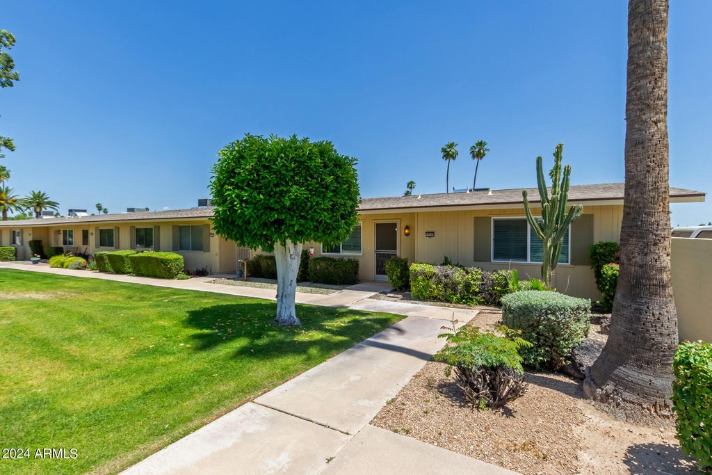 Photo of 10935 W Santa Fe Drive, Sun City, AZ 85351 (MLS # 6964094)