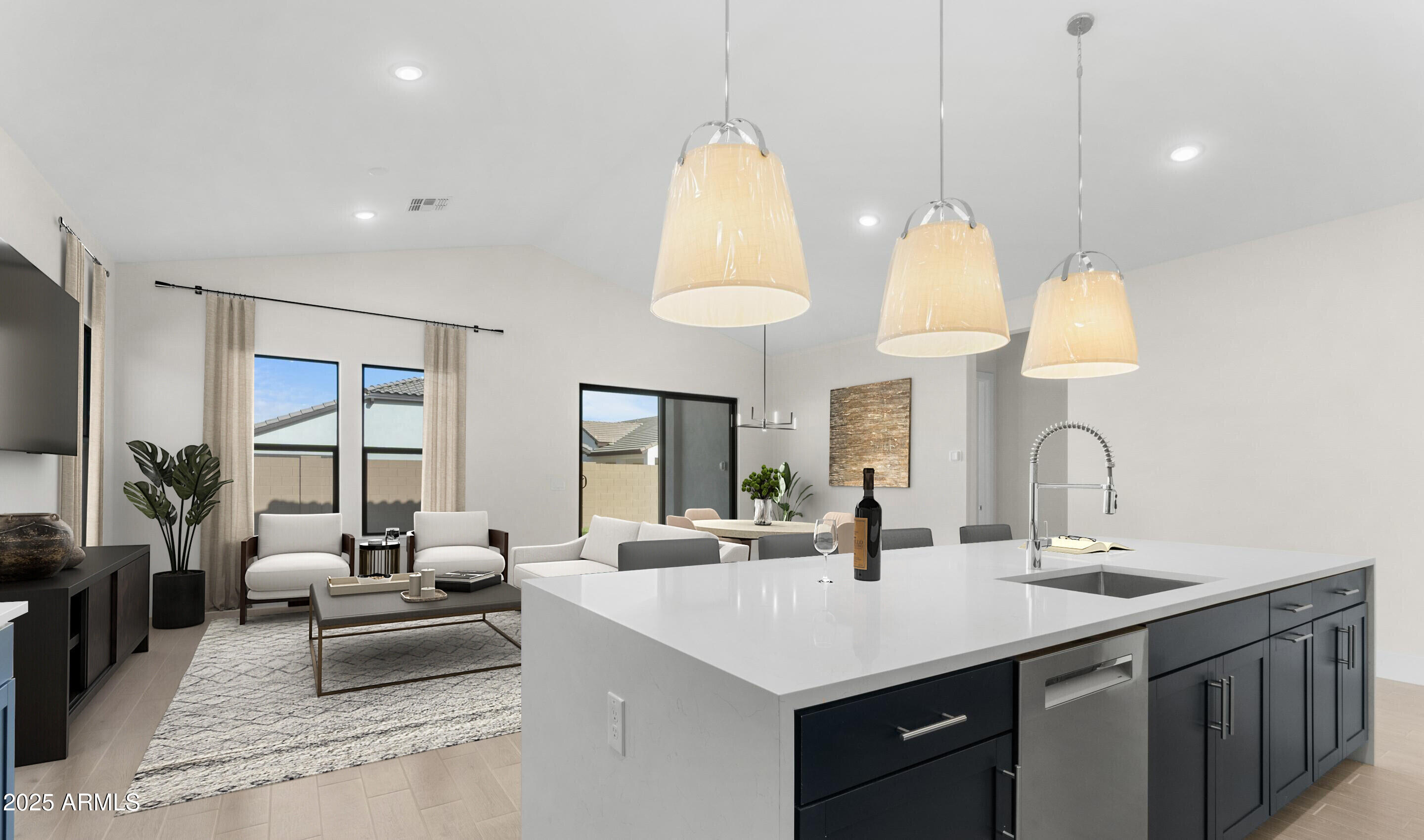 538 E Greenback Drive