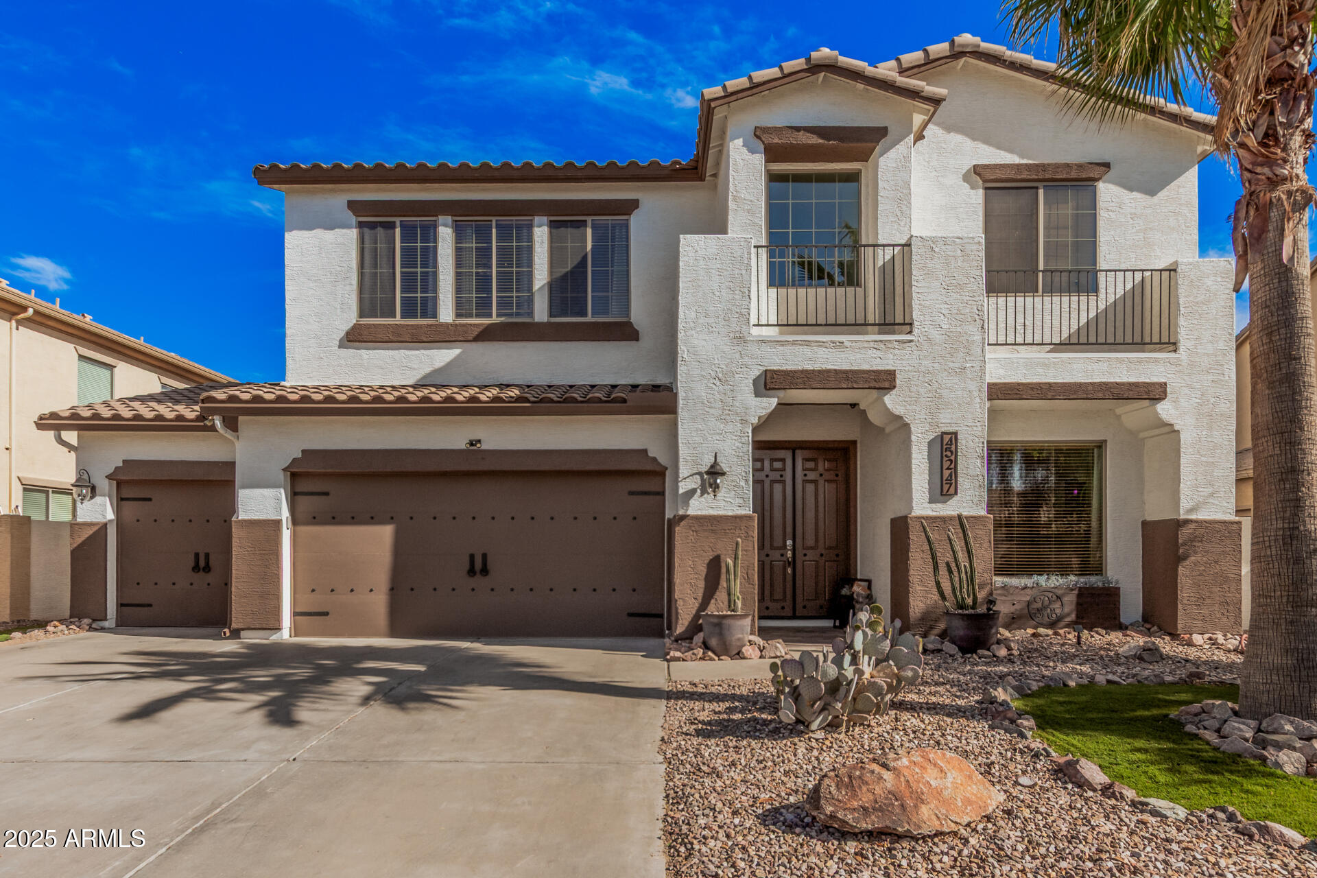 45247 W JACK RABBIT Trail