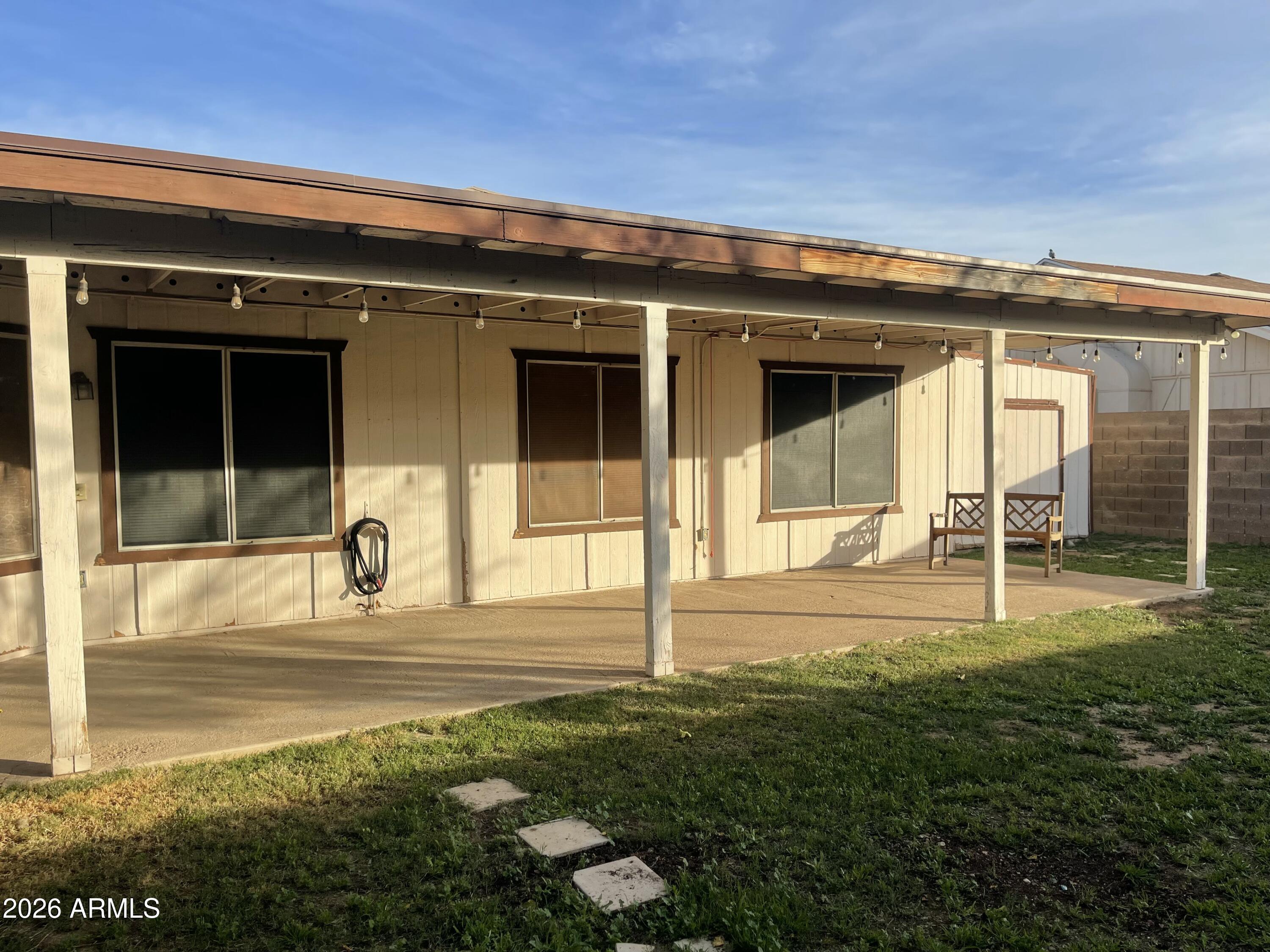 8509 W COLTER Street