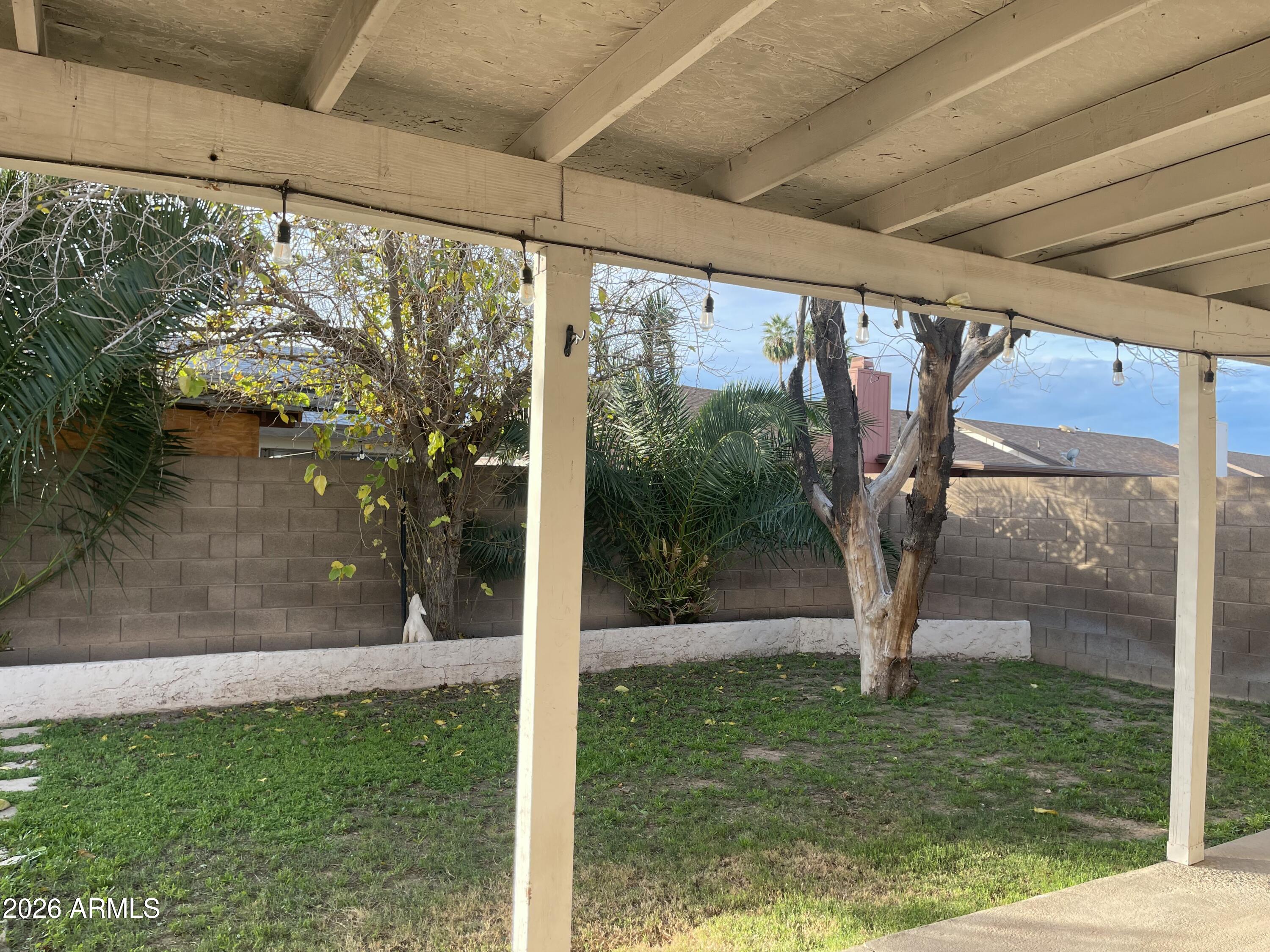 8509 W COLTER Street