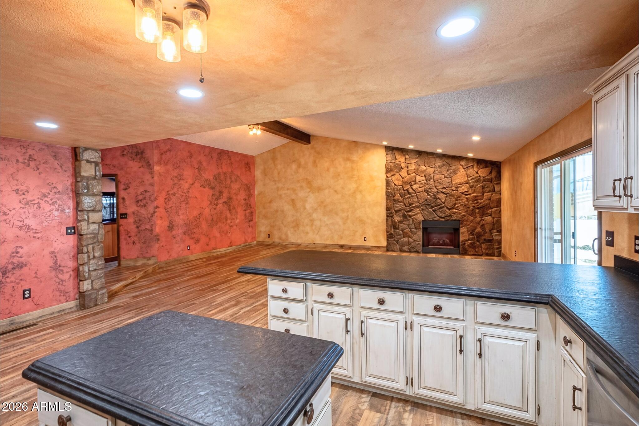 3452 N 67TH Drive