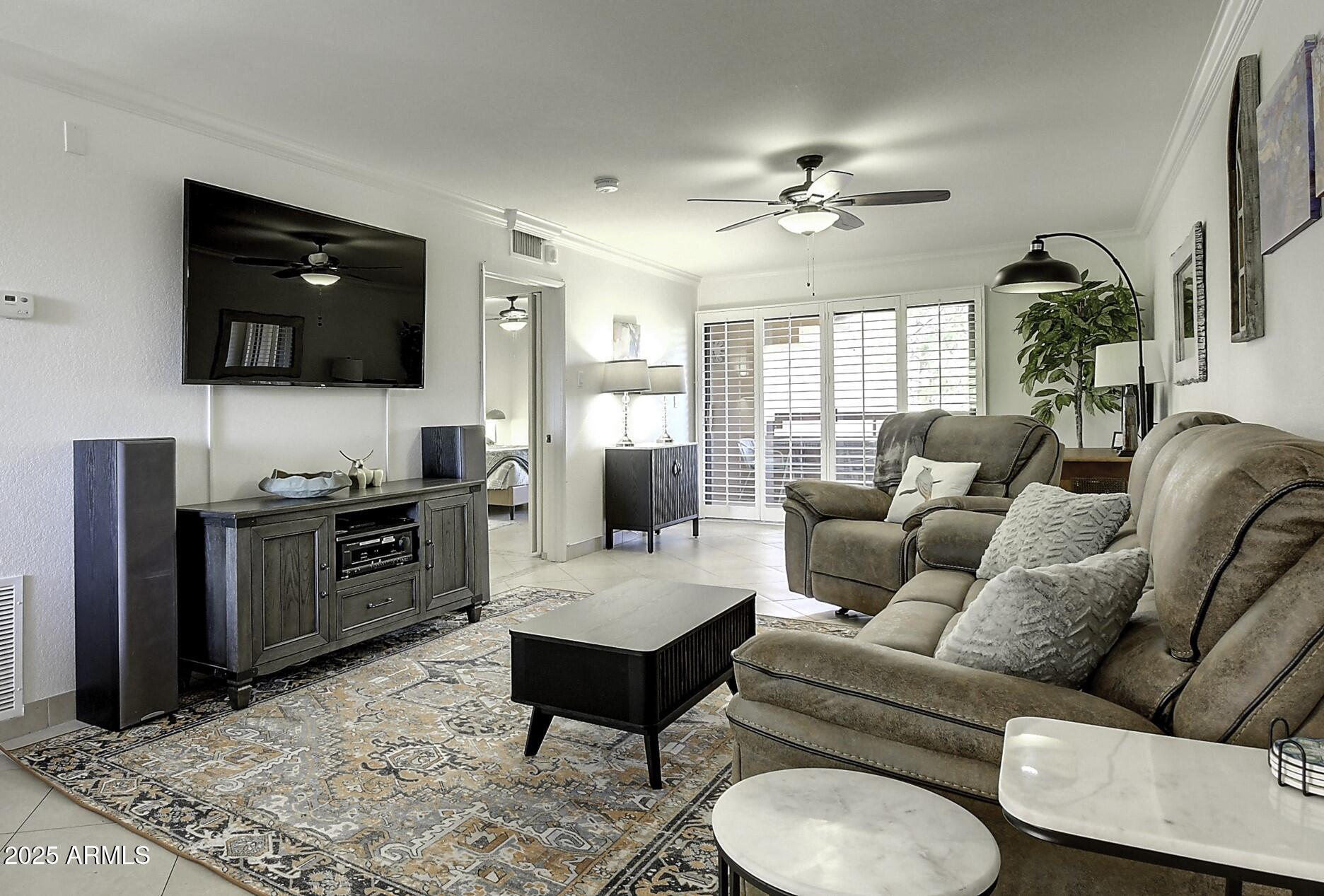4303 E CACTUS Road 442