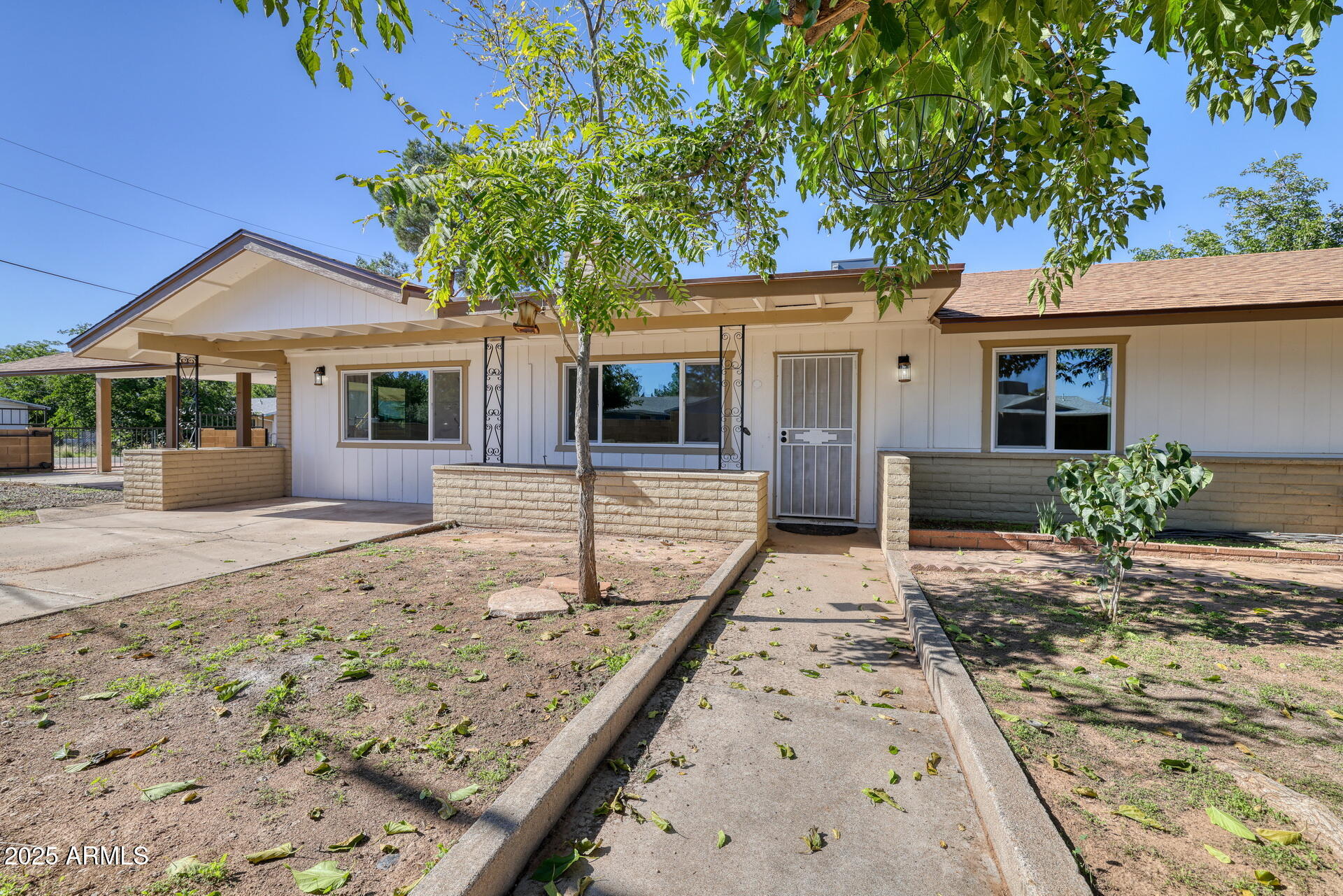 Homes for Sale in Queen Creek Arizona 1 595 S PARK Circle