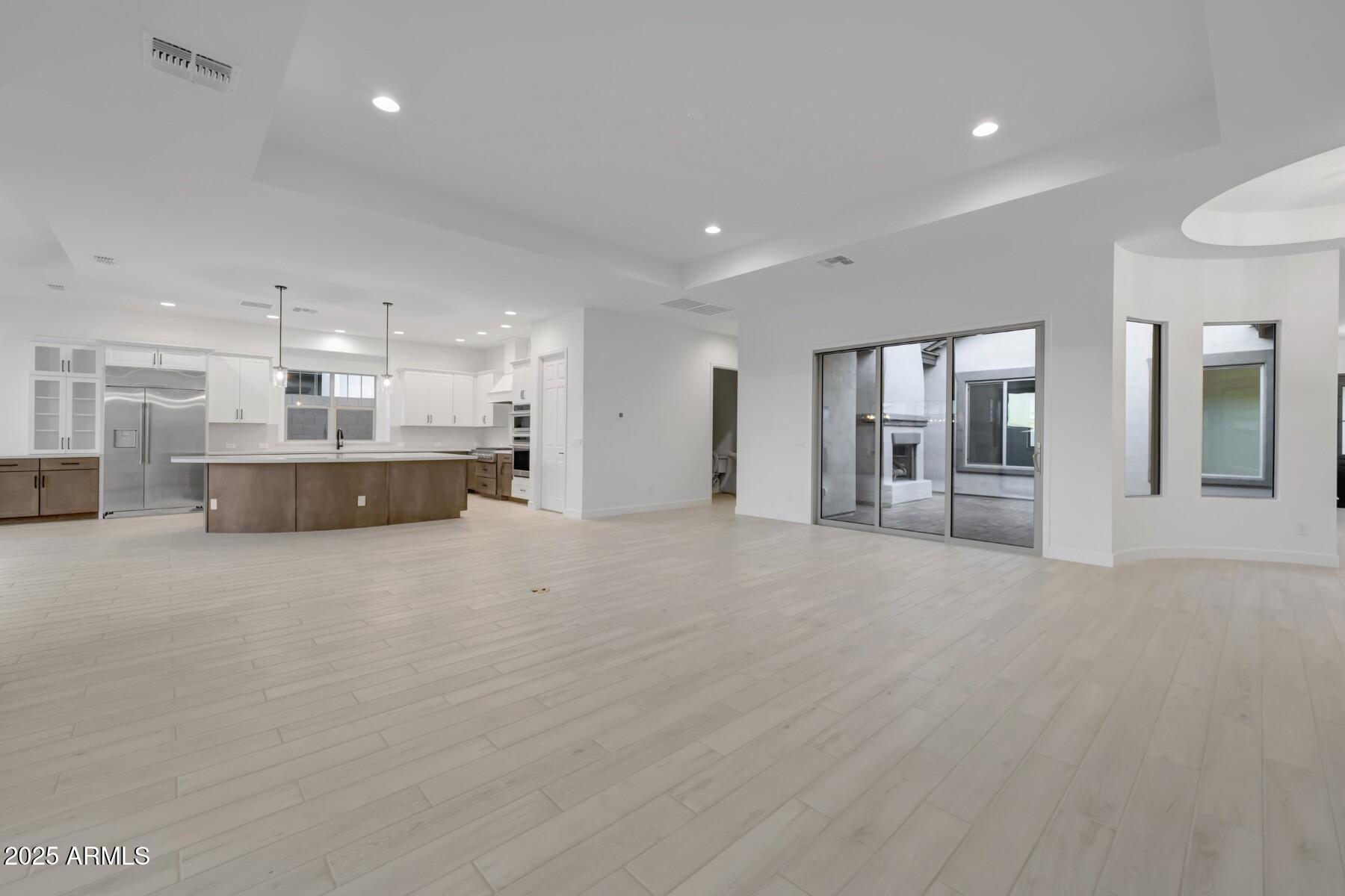 20819 W MONTEBELLO Avenue