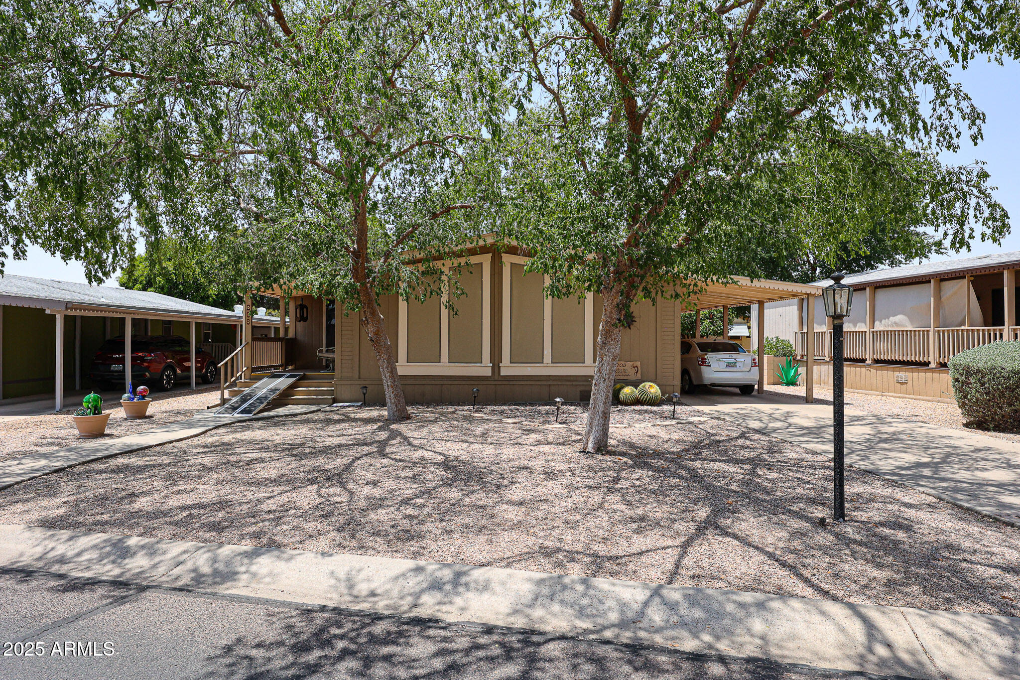 3901 E PINNACLE PEAK Road 208