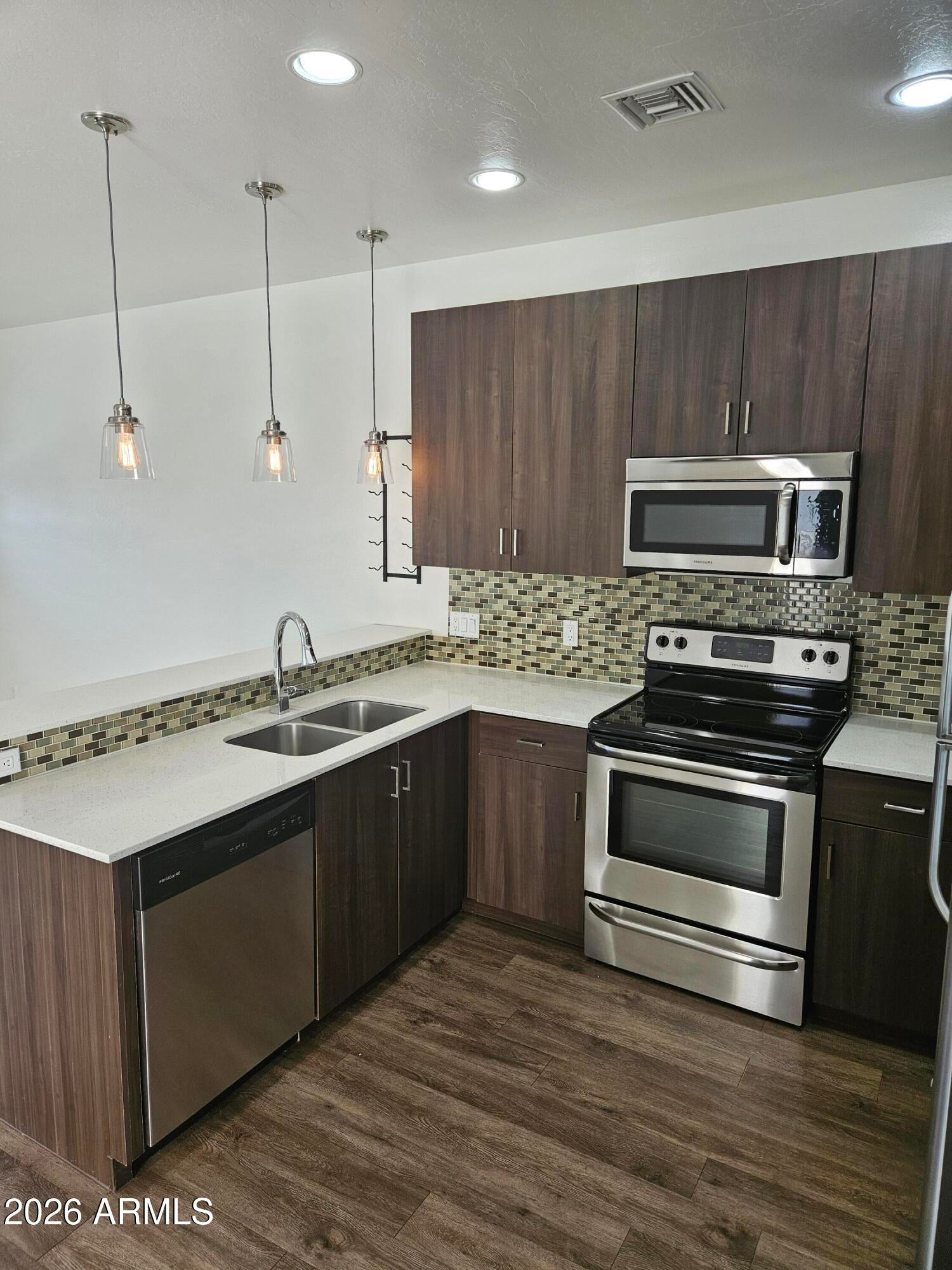 7981 E WILSHIRE Drive 2006A