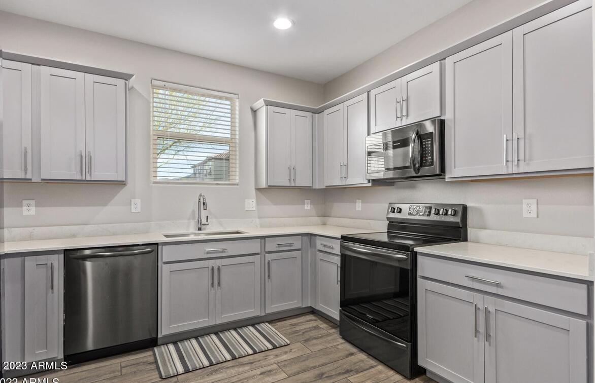2936 N Augustine --