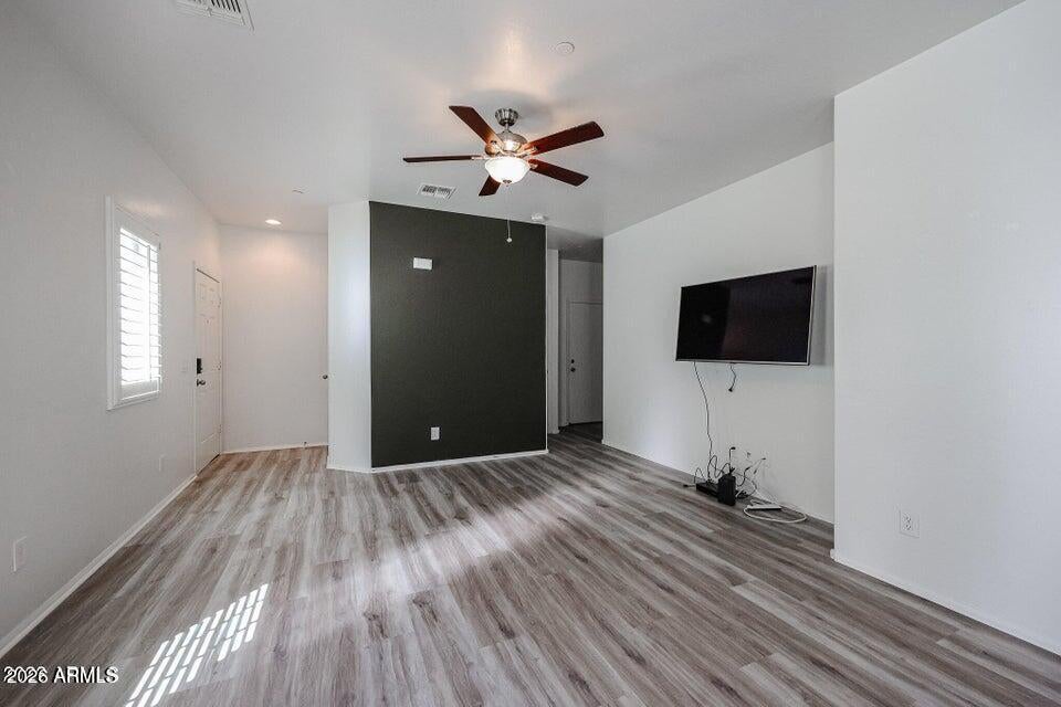2725 E MINE CREEK Road 1144