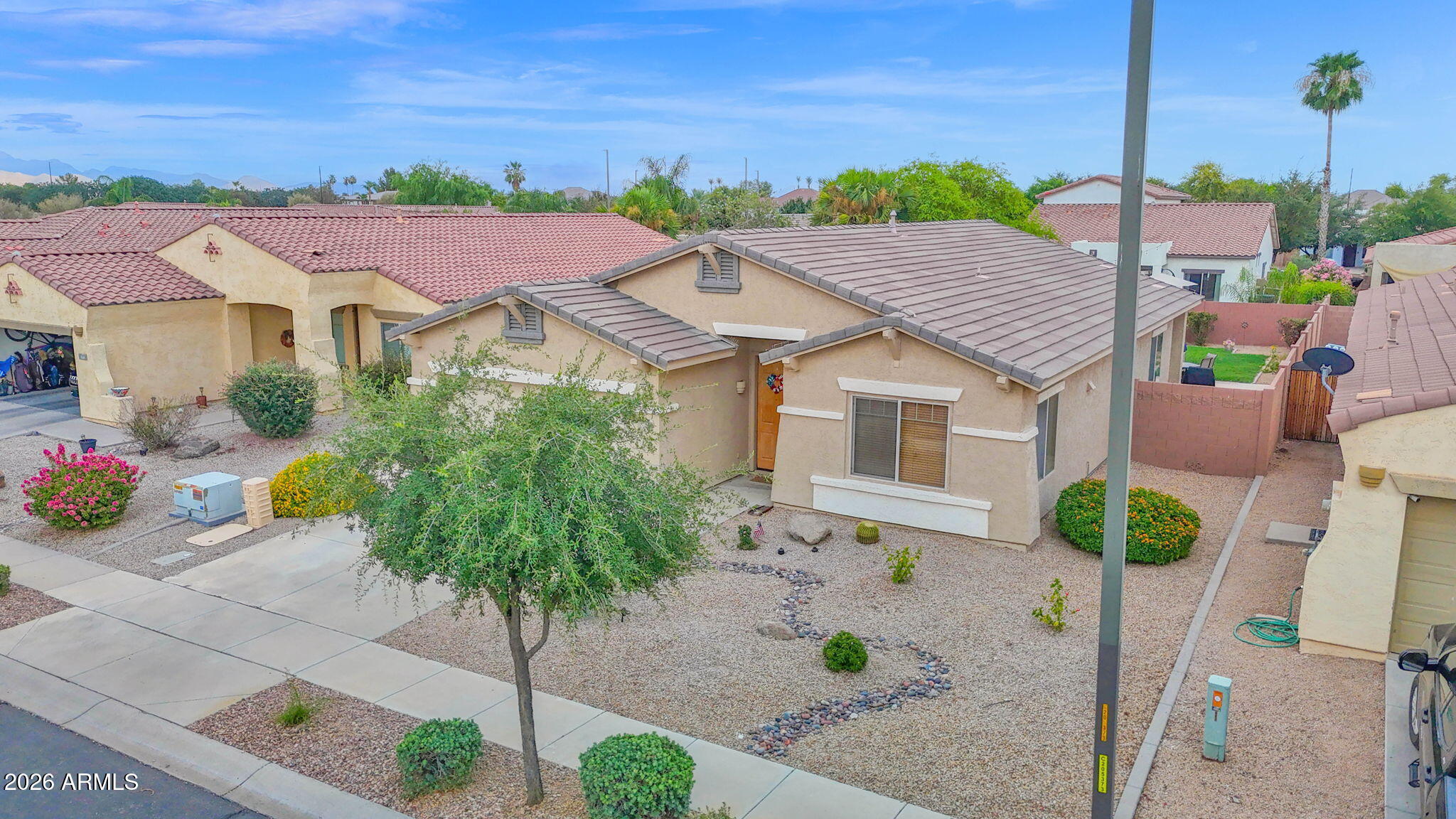 897 E INDIAN WELLS Place
