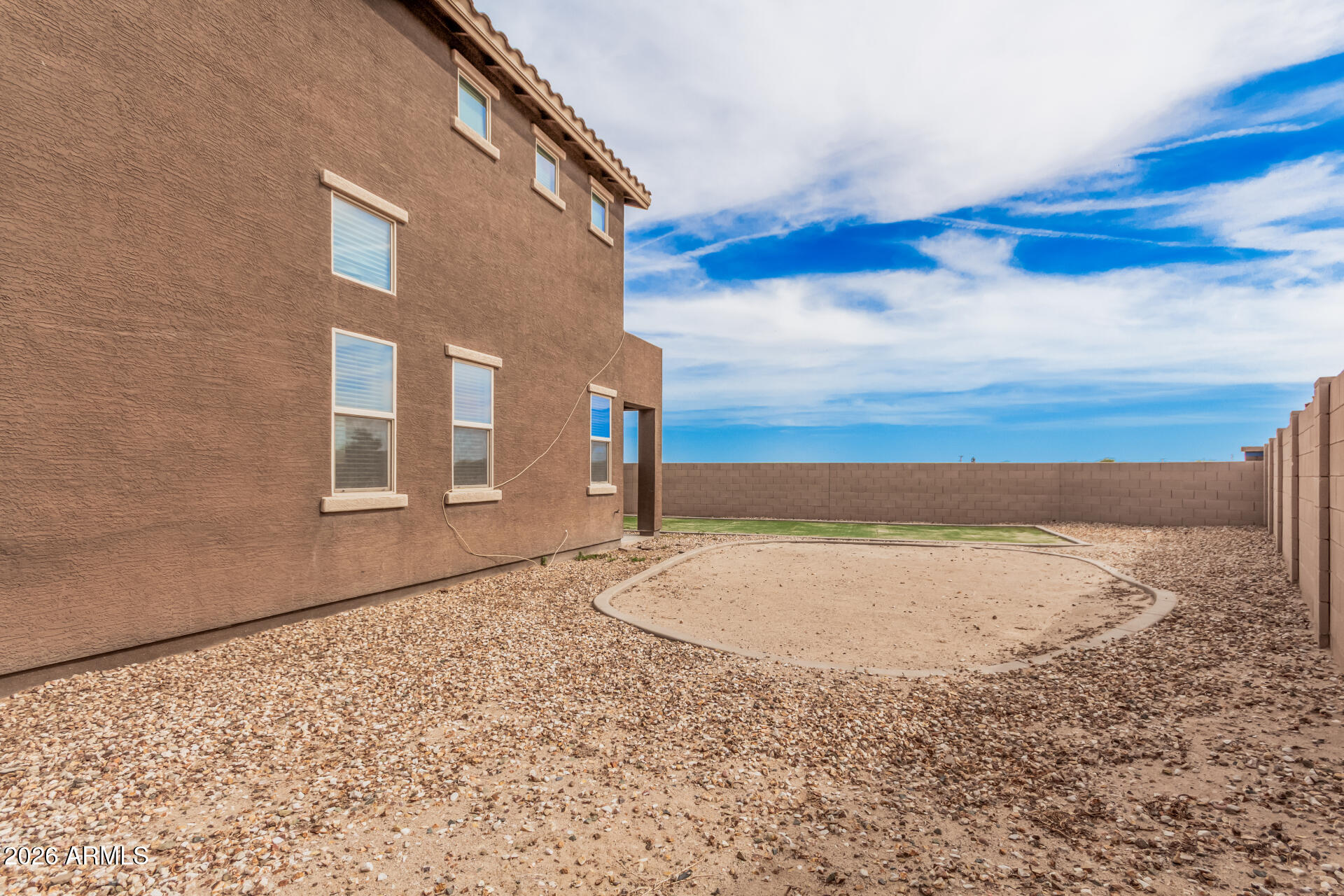 20261 W DESERT BLOOM Street