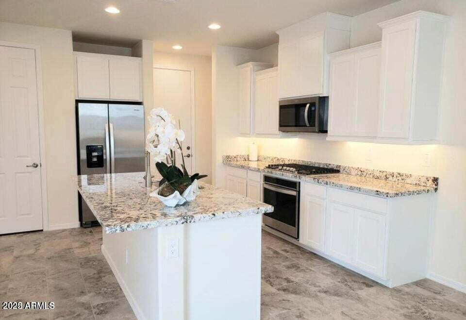 1912 E Rosemary Drive