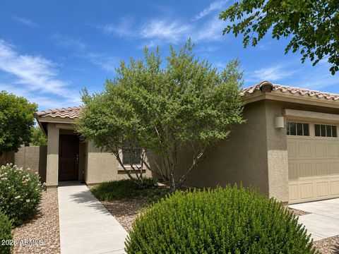 Property photo of 920 W Lowell Drive, San Tan Valley, AZ 85140