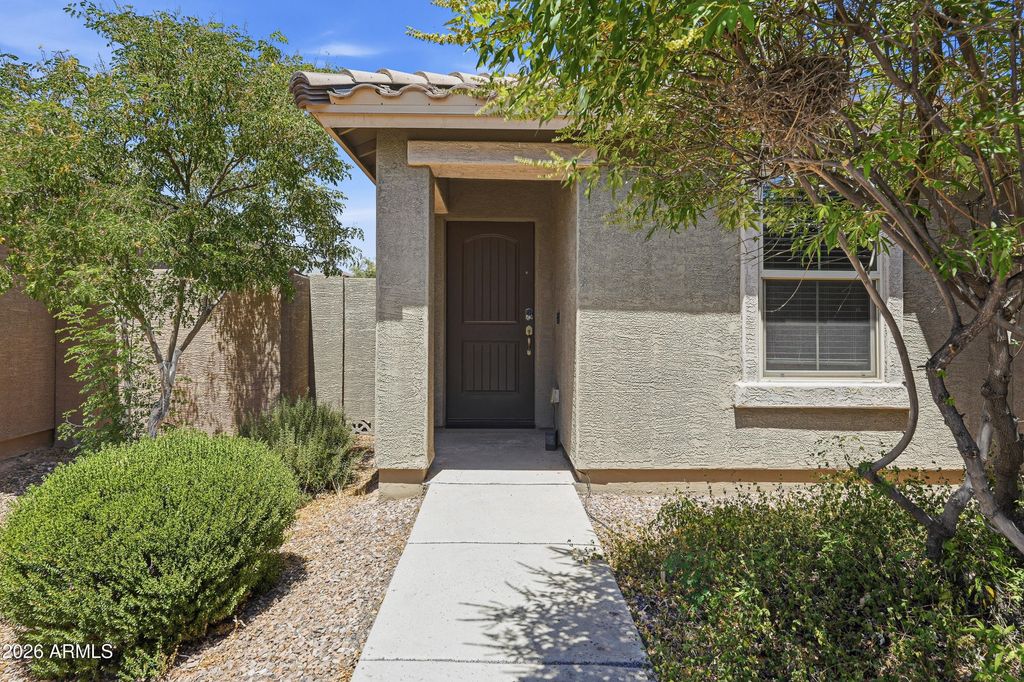 Photo of 920 W Lowell Drive, San Tan Valley, AZ 85140 (MLS # 7030060)