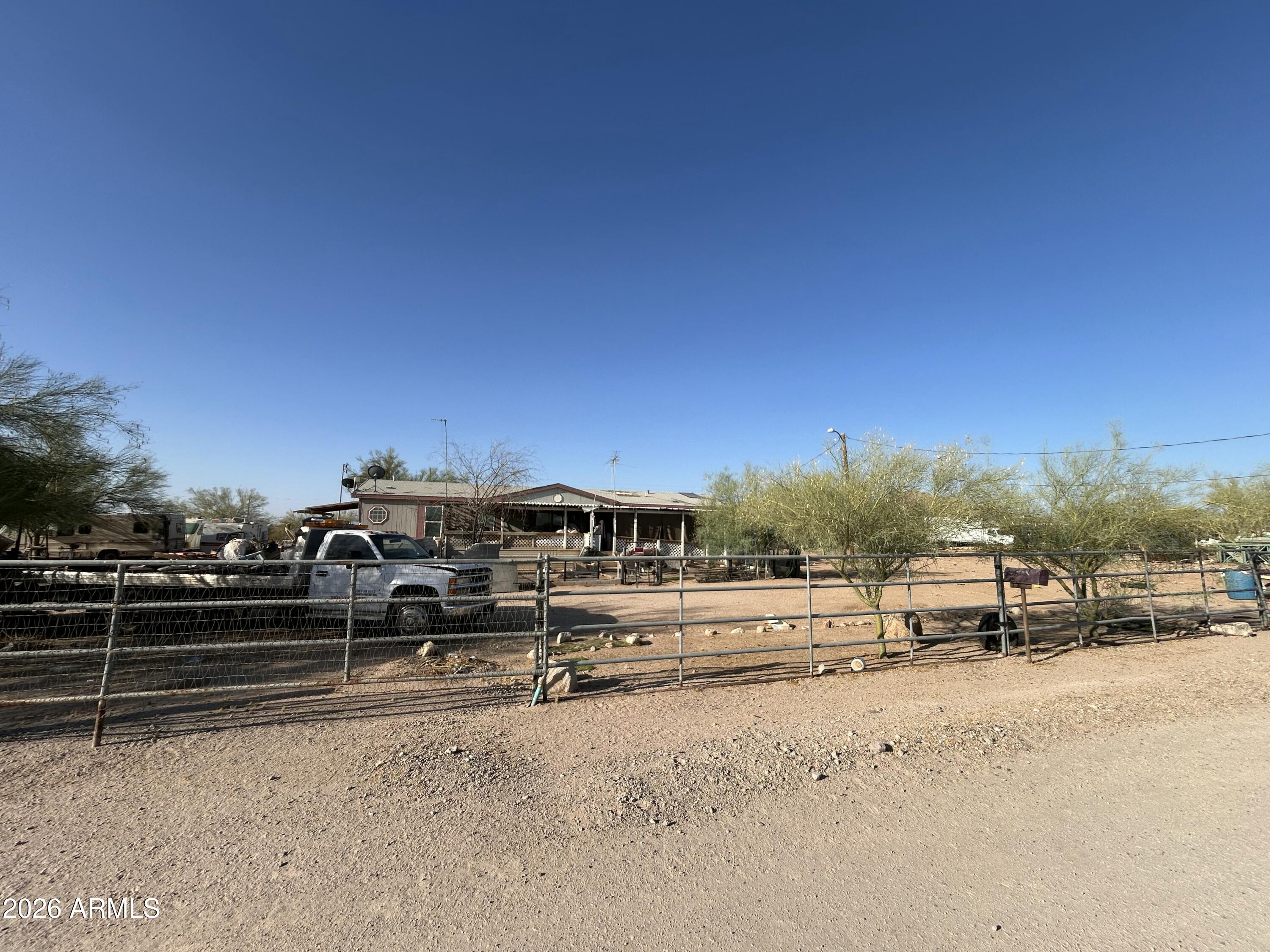 46509 W Rawlings Trail 1