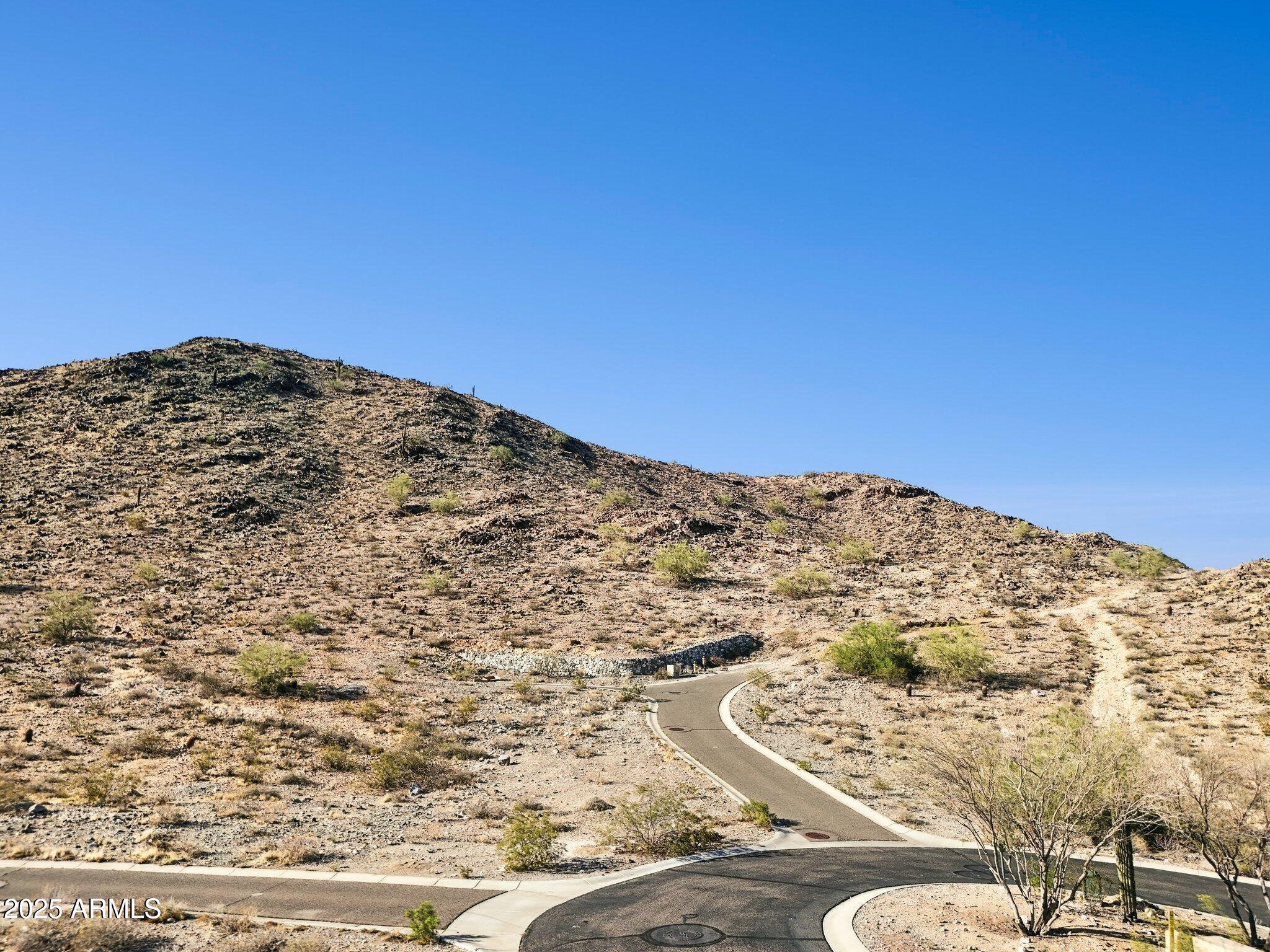 3367 N HIGHLANDS Drive 39