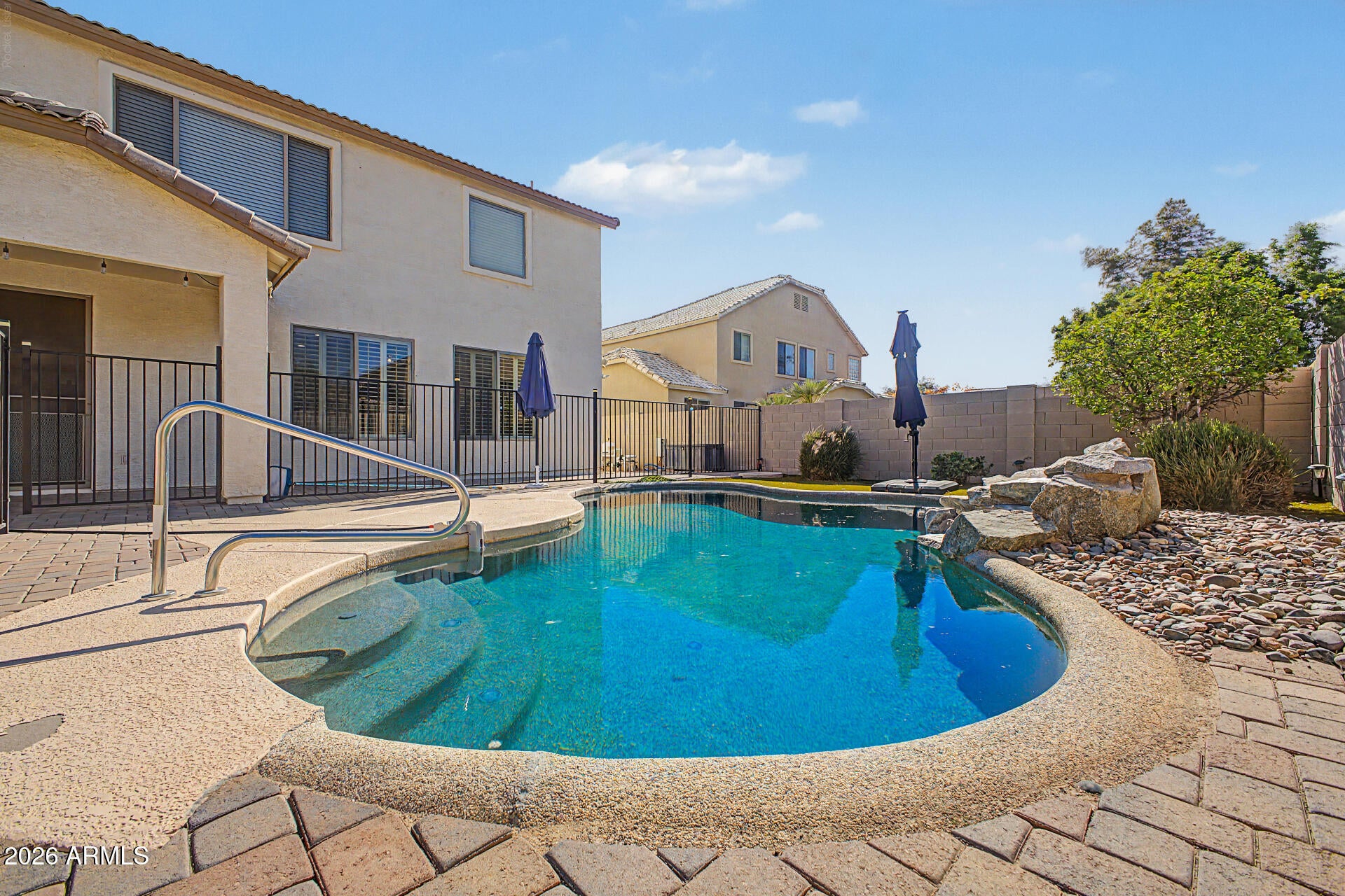10418 W EDGEMONT Drive
