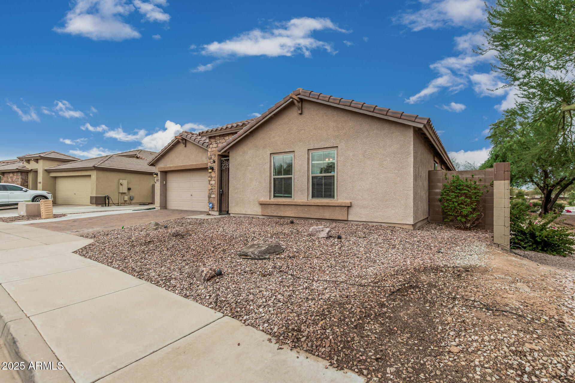25667 W PRIMROSE Lane
