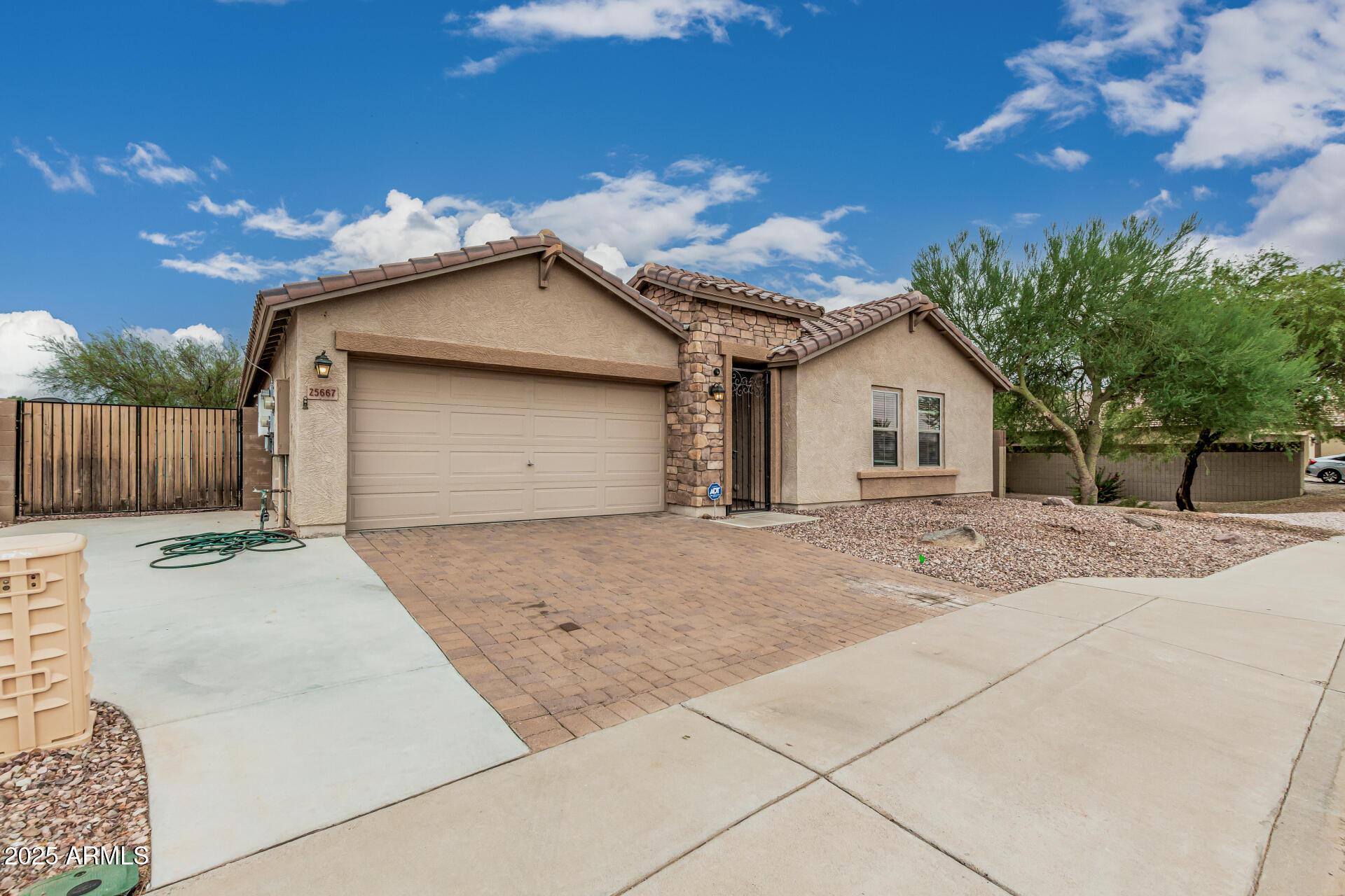 25667 W PRIMROSE Lane