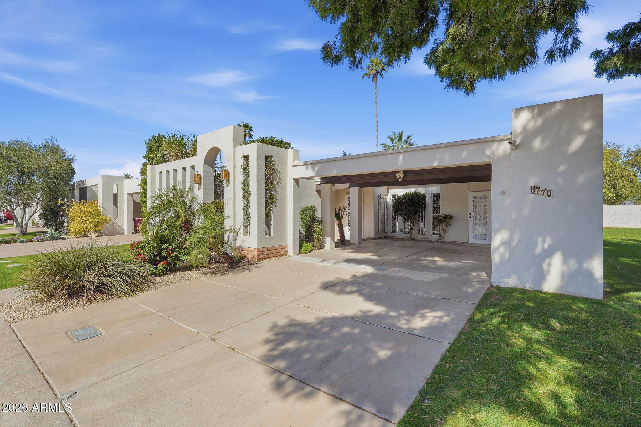 8770 E VIA DE VIVA --