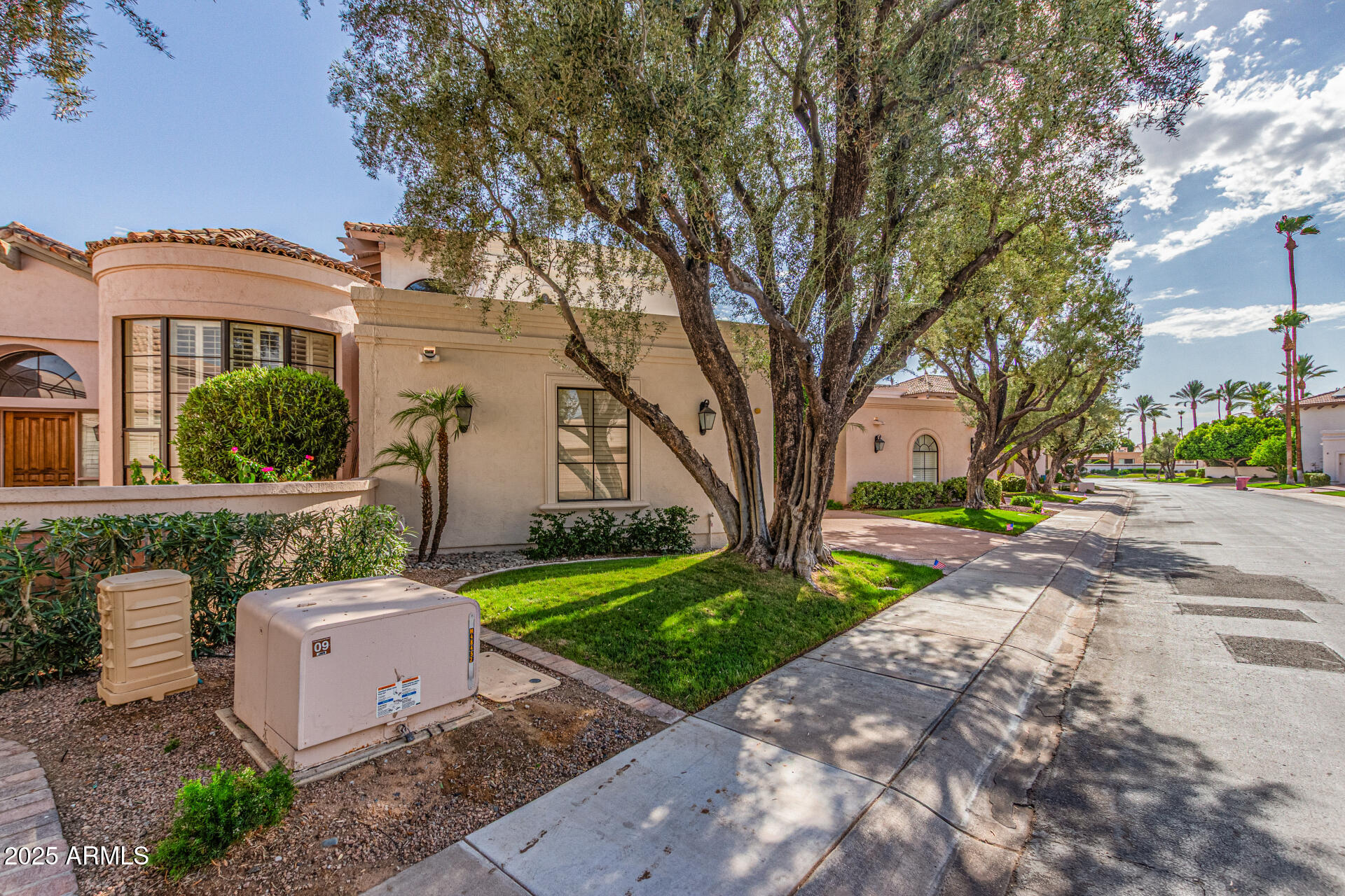 10113 E TOPAZ Drive