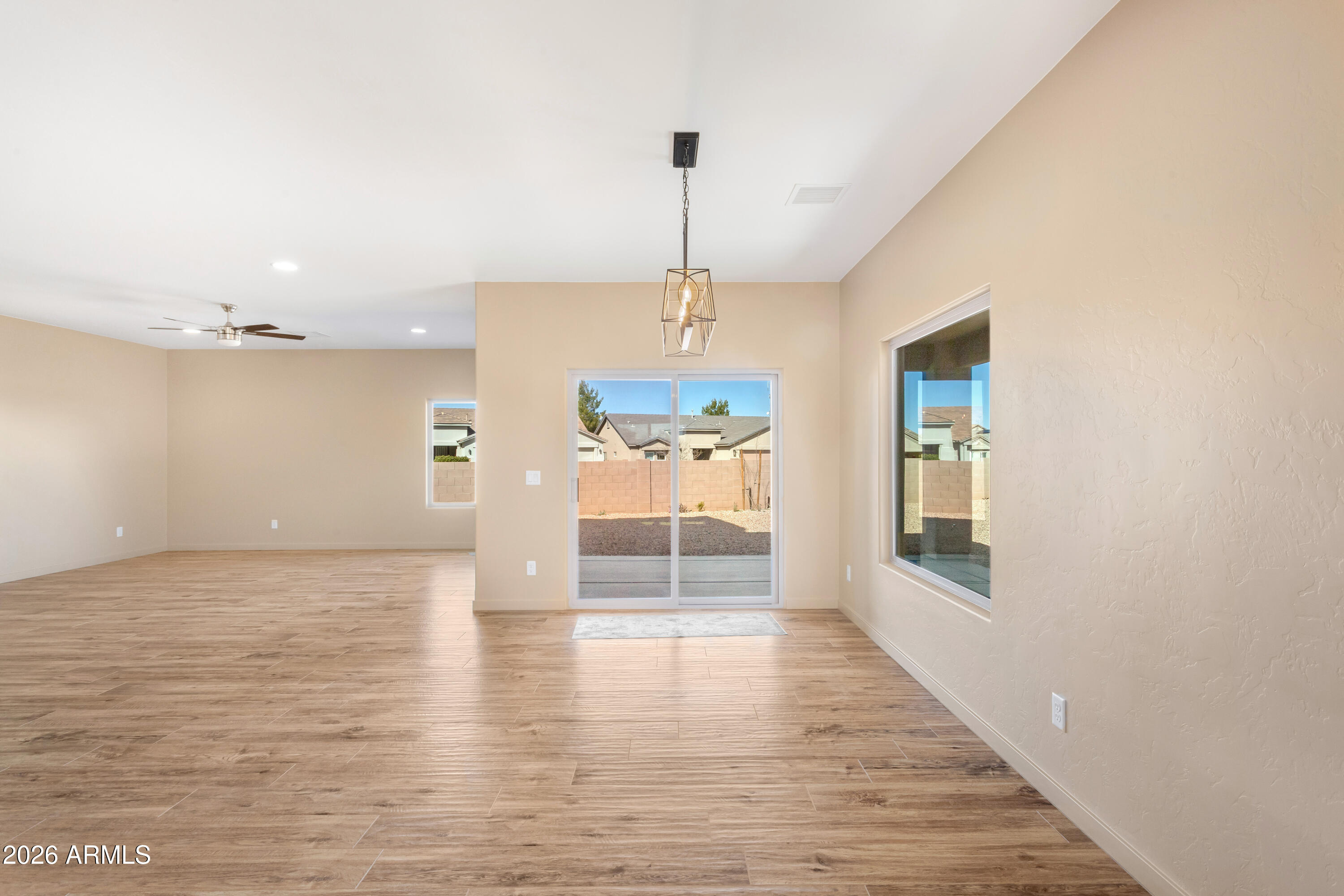 MESA VERDE ESTATES - Residential