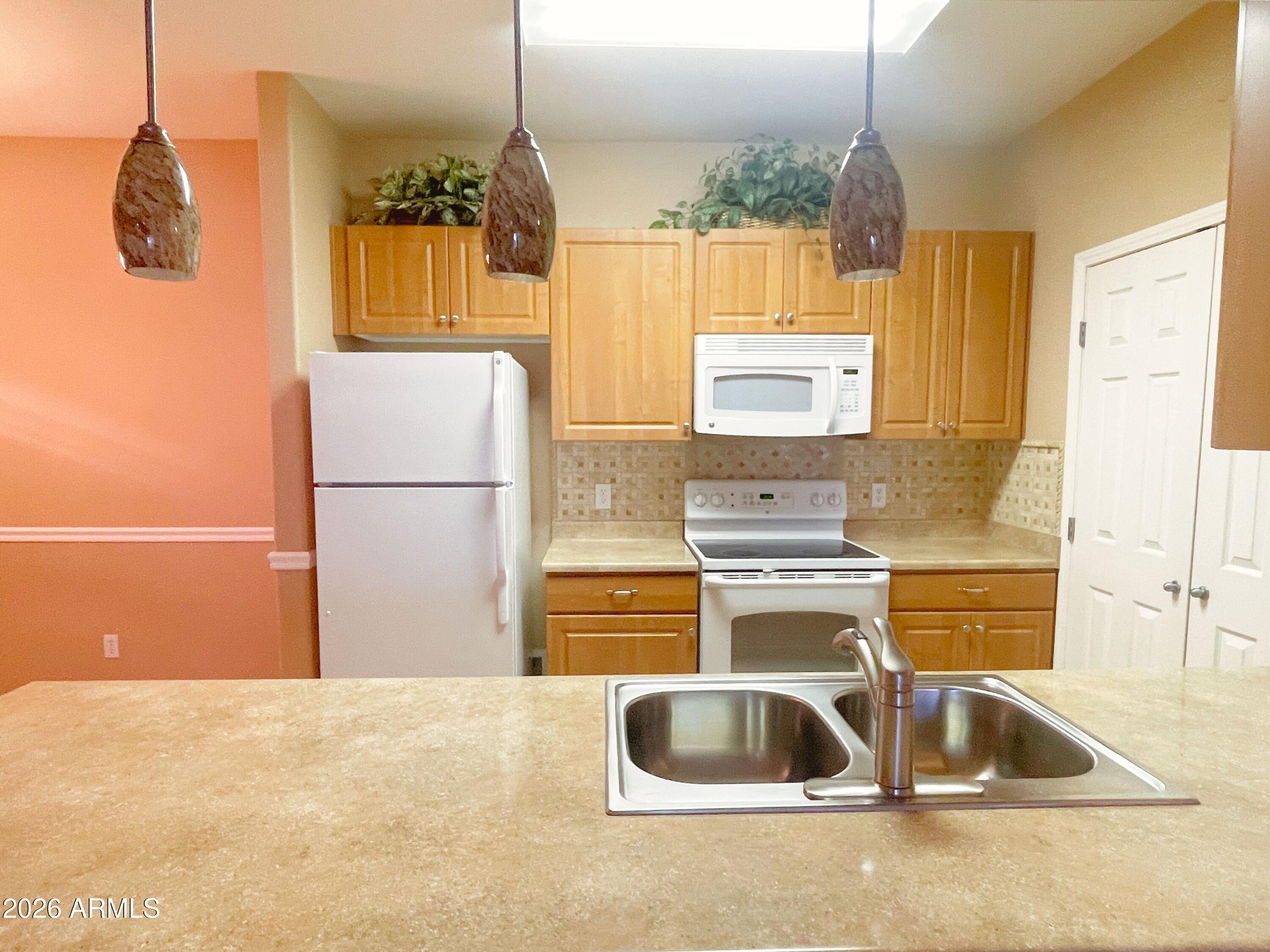 10136 E Southern Avenue 1077