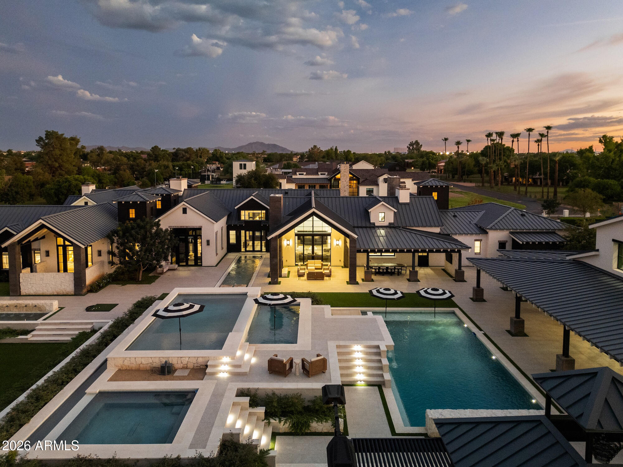 2620 E PALO VERDE Street