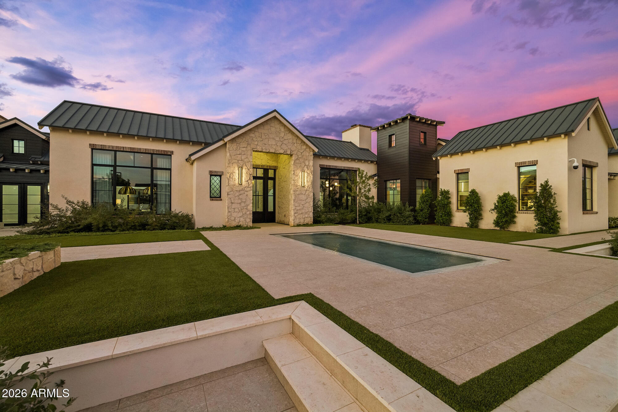 2620 E PALO VERDE Street