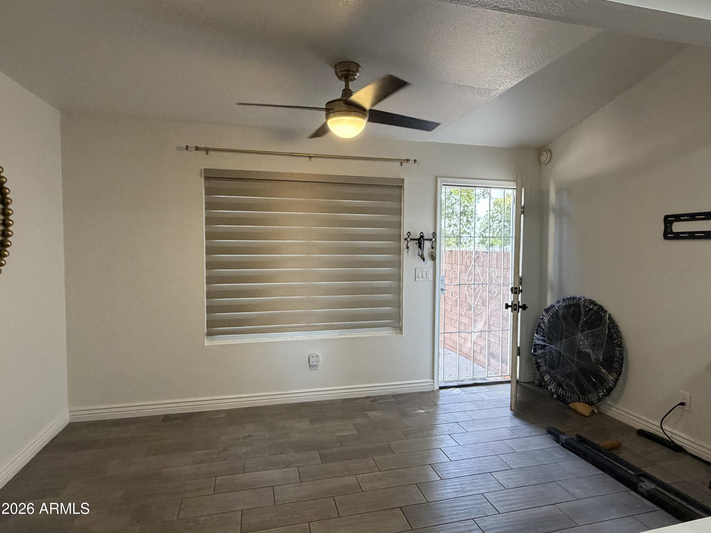 625 S WESTWOOD -- 135